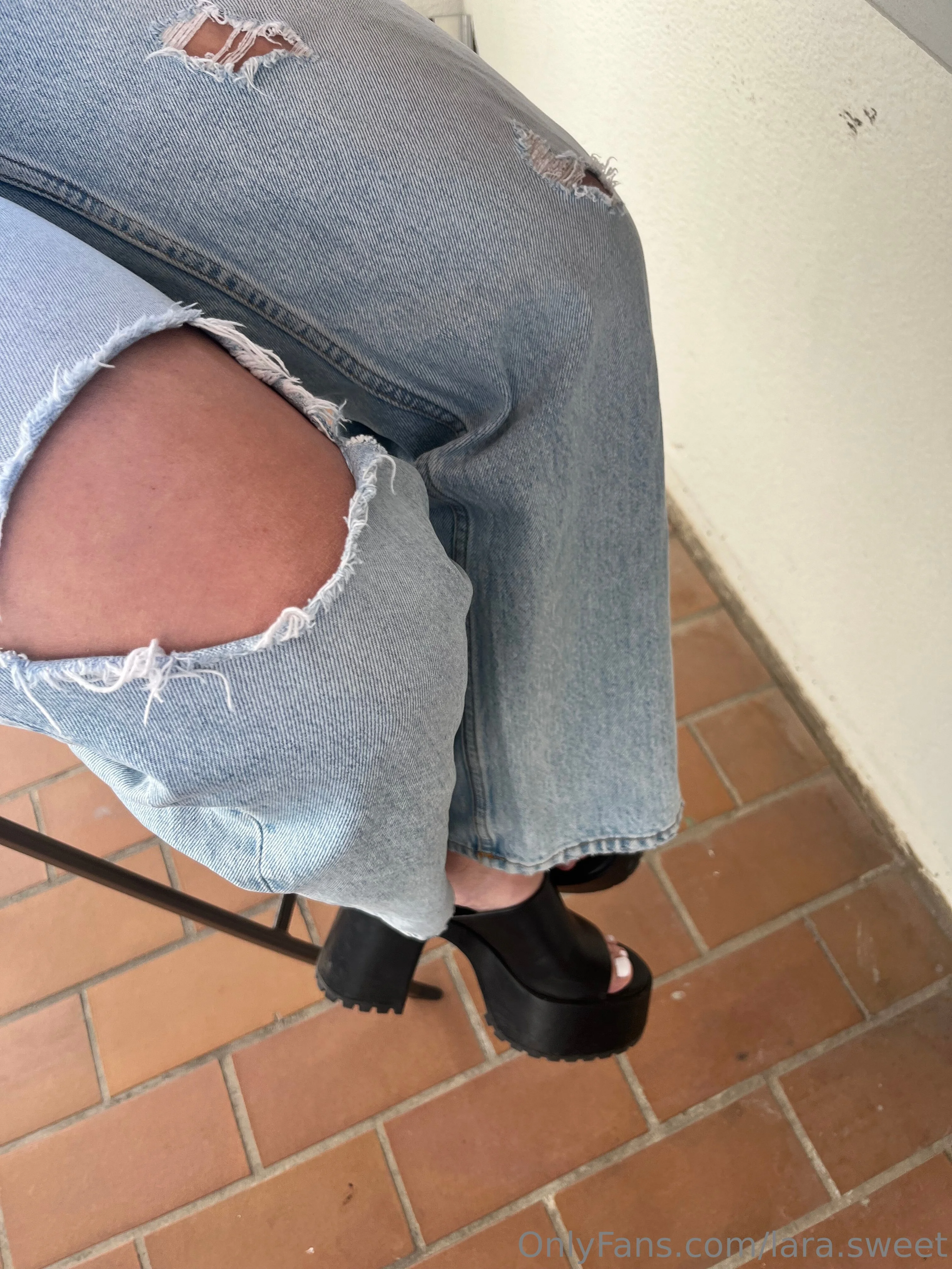 Lara nude Photo /  Porn - Photo #11