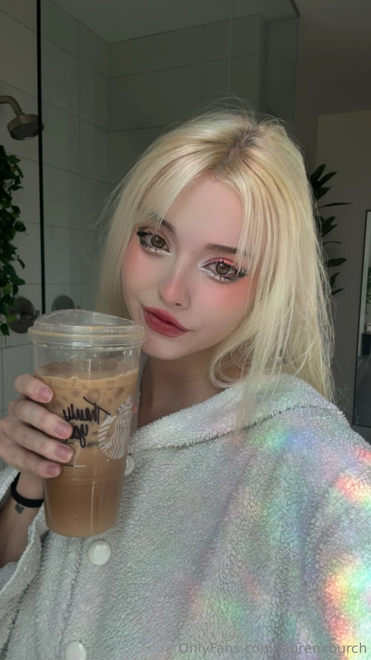 Lauren Burch 🎀 @laurenxburch has been nude in any movies