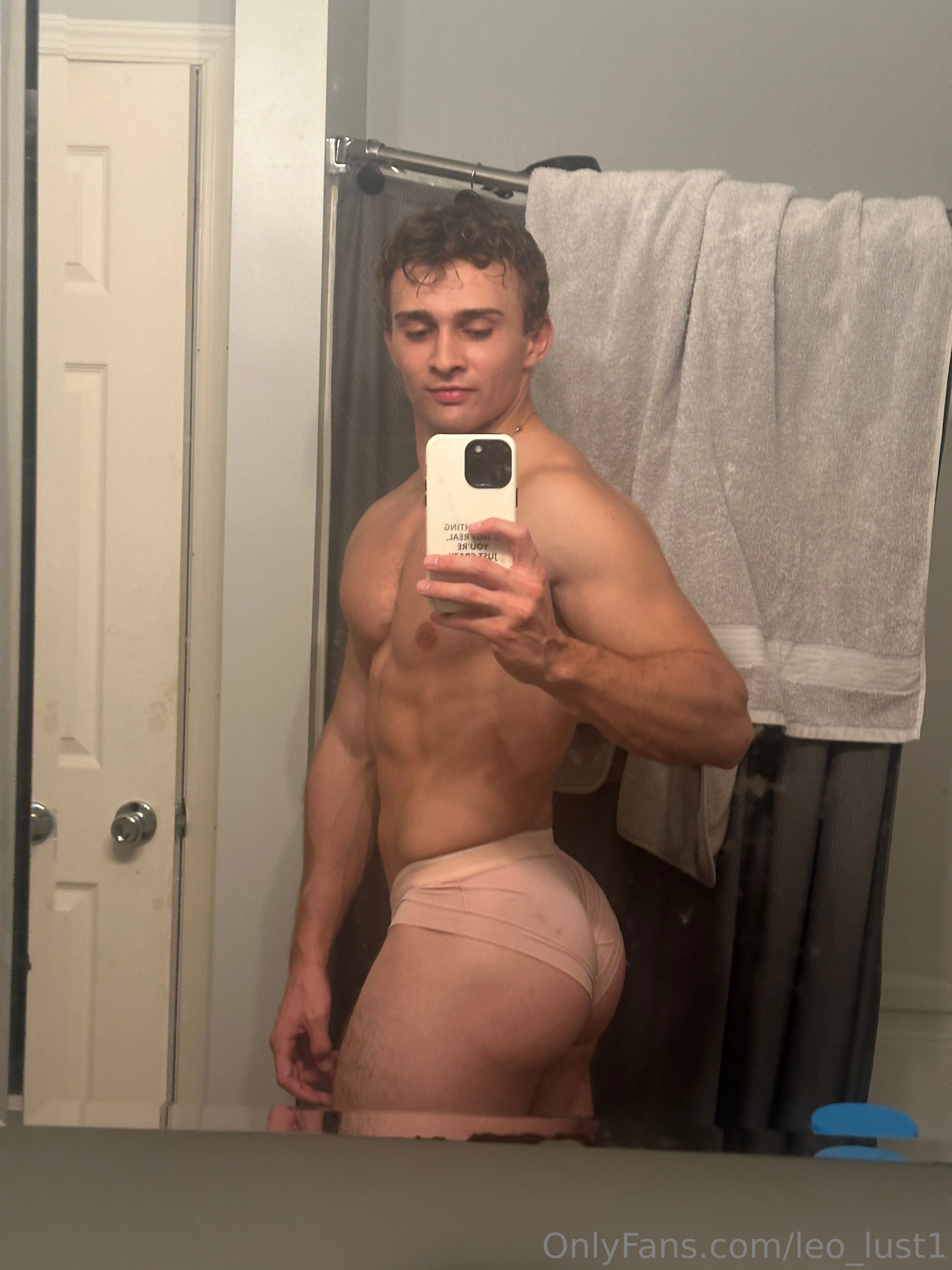 Leo nude Photo /  Porn - Photo #7