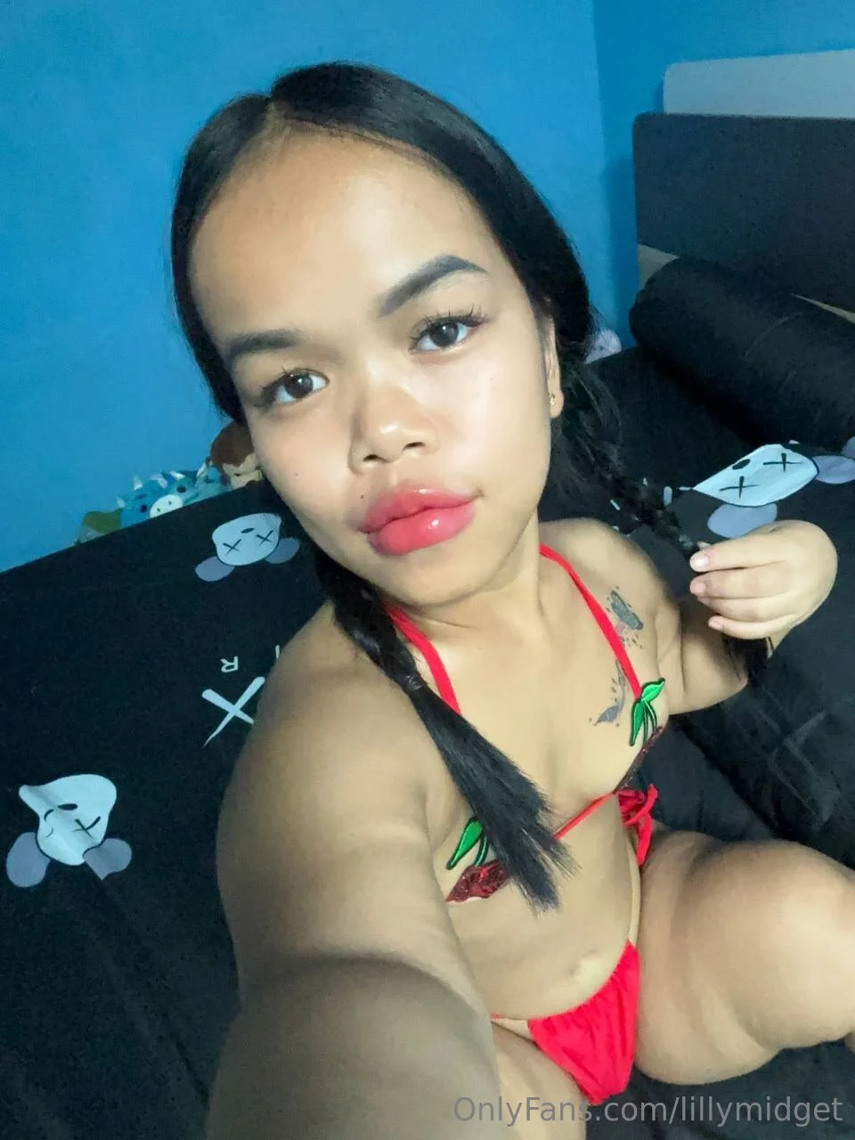 Lily nude Photo / lillymidget Porn - Photo #1