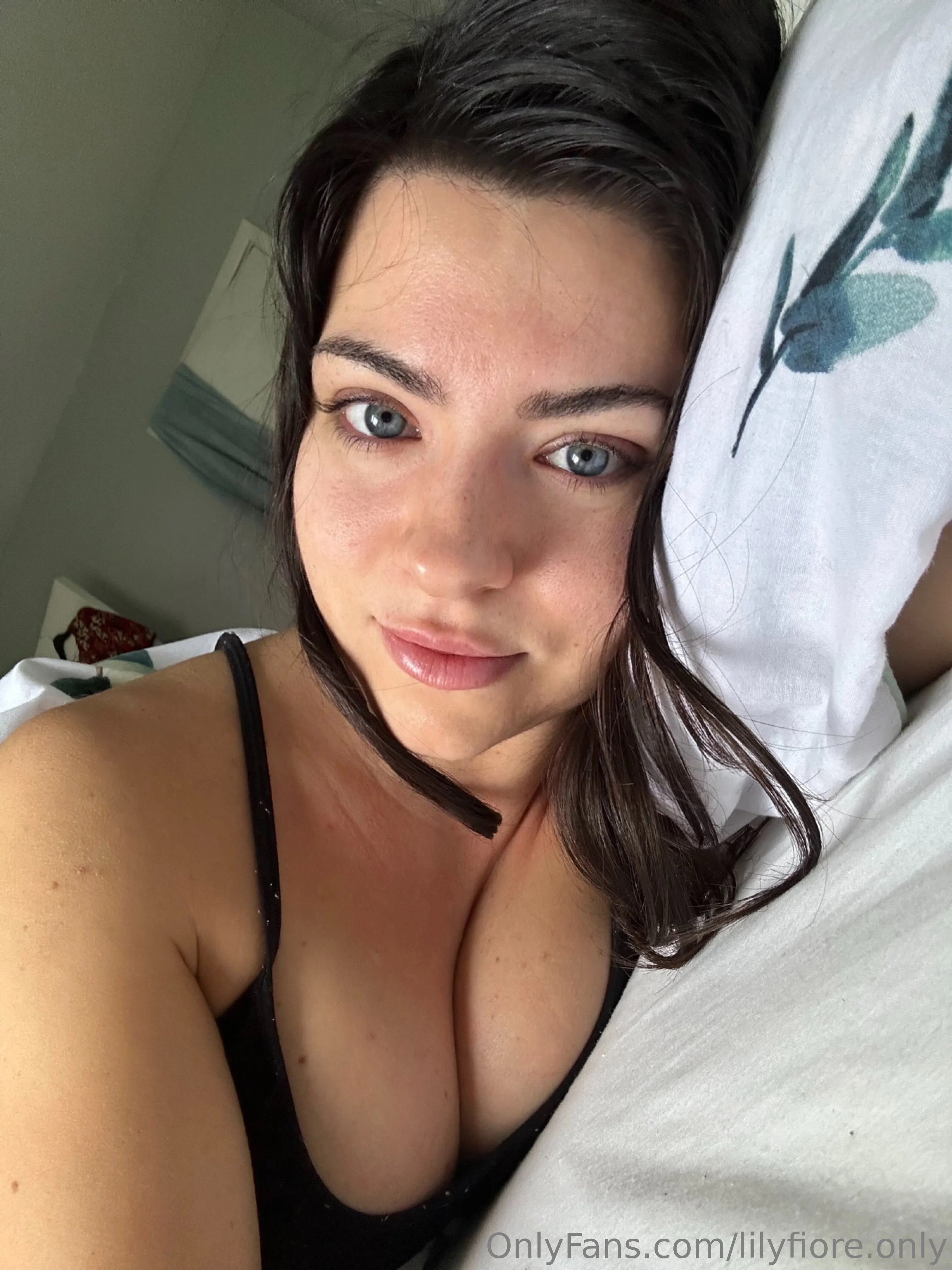 Lily Fiore @lilyfiore.only threesome