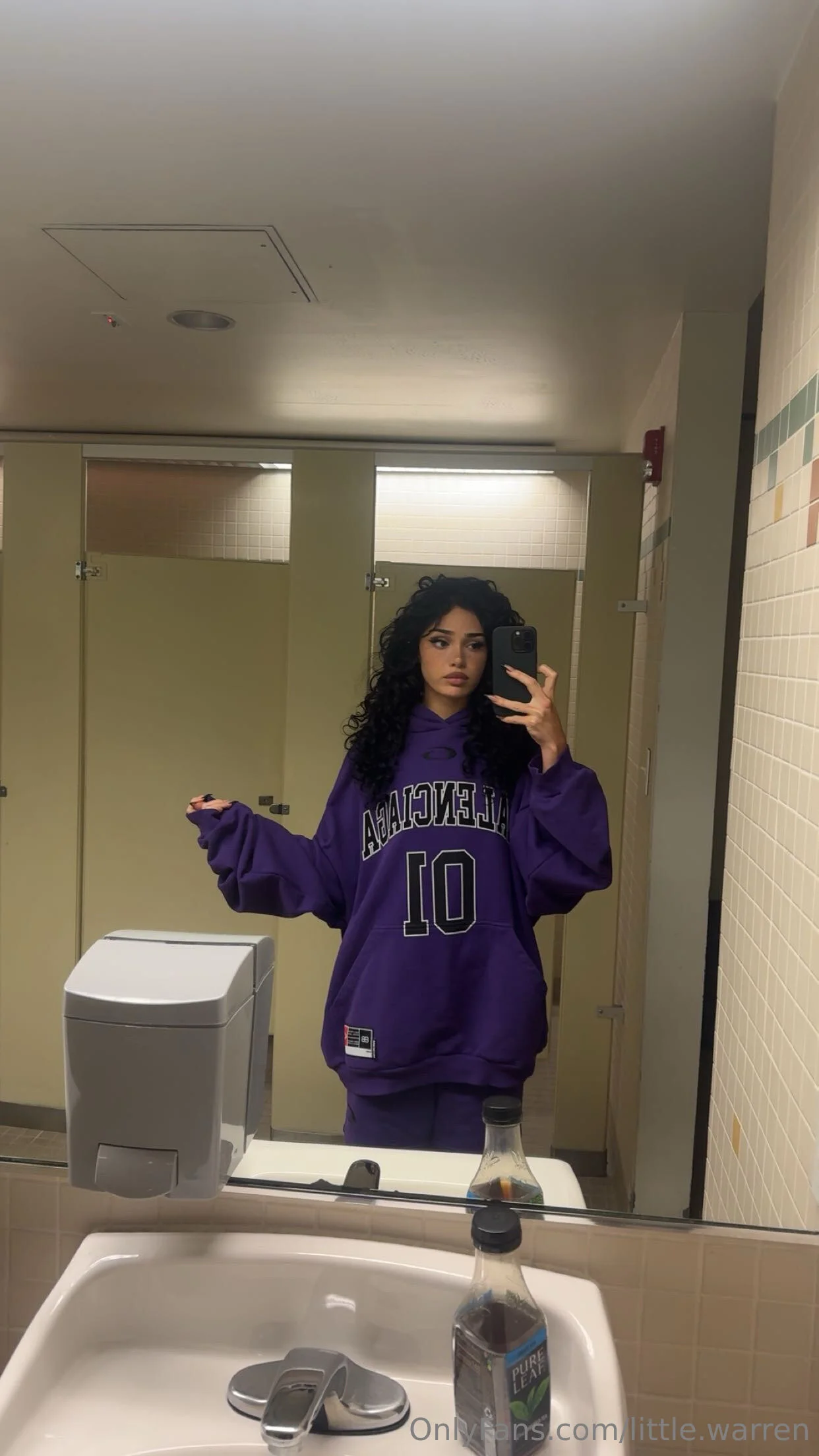 amelie warren shower sex