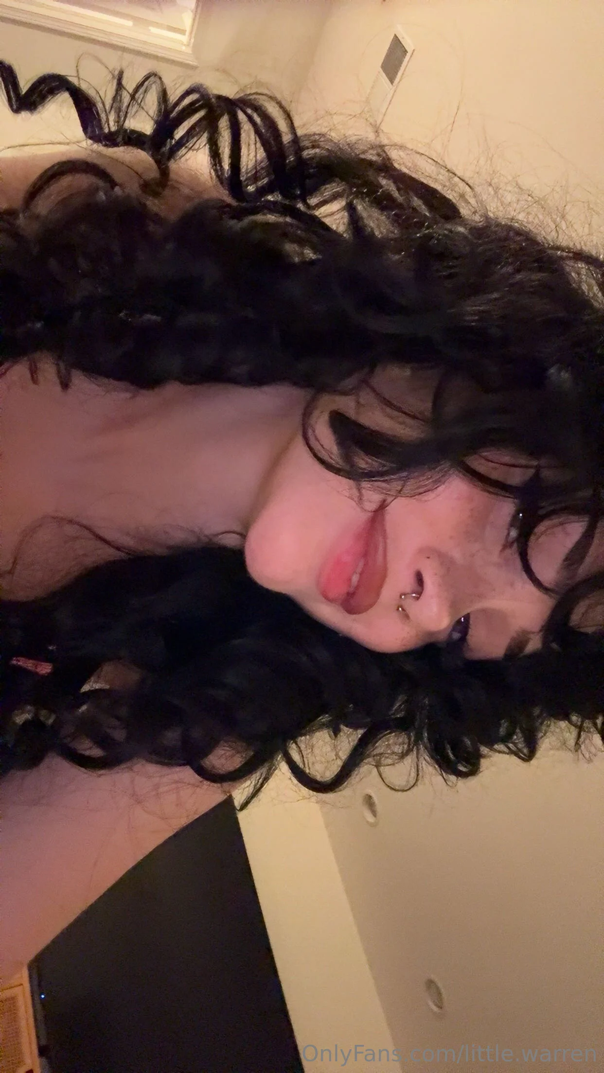 amelie warren @little.warren cross necklace