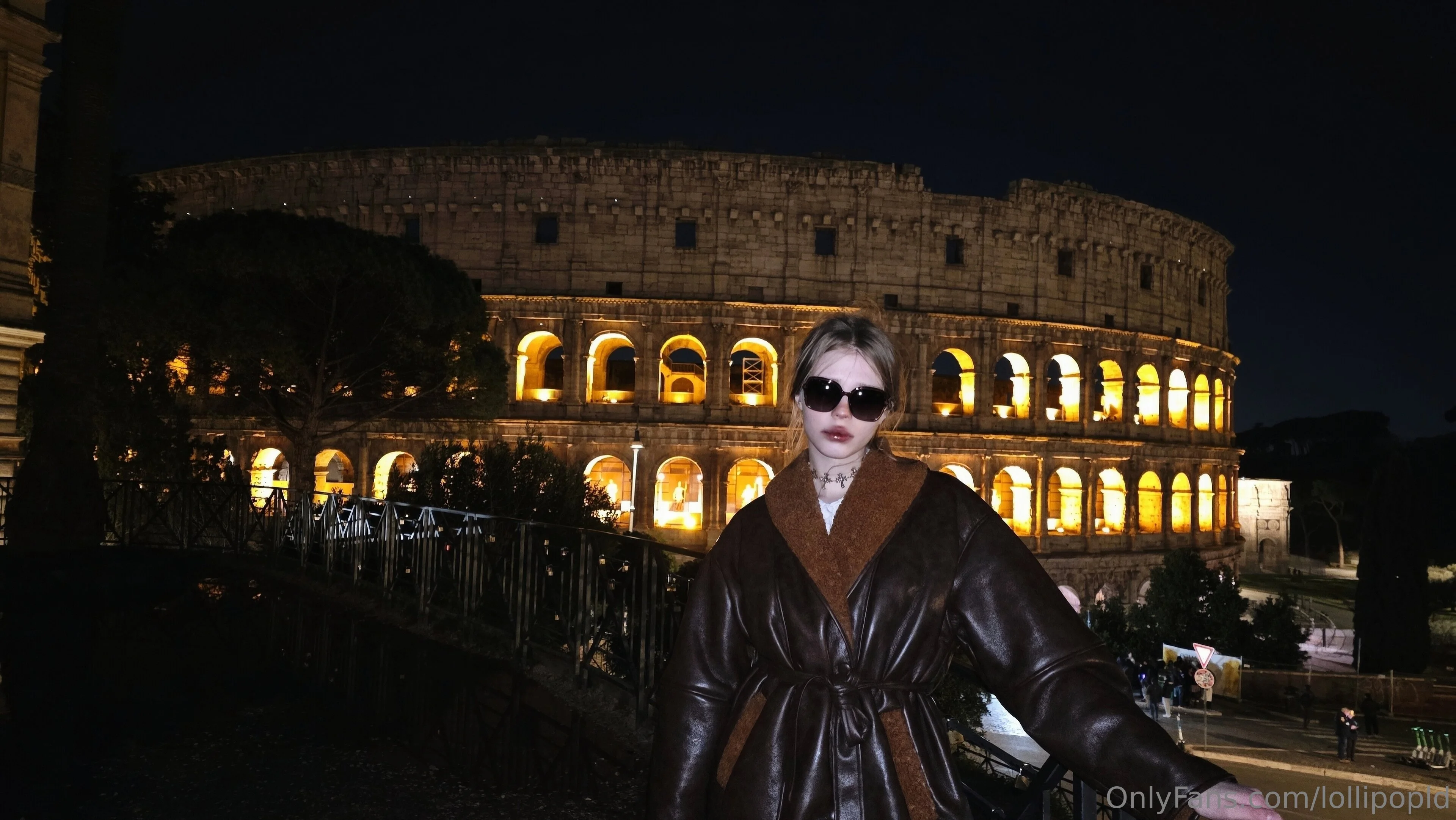 ❣️LollipopLady❣️ 20 y.o . @lollipopld keaks