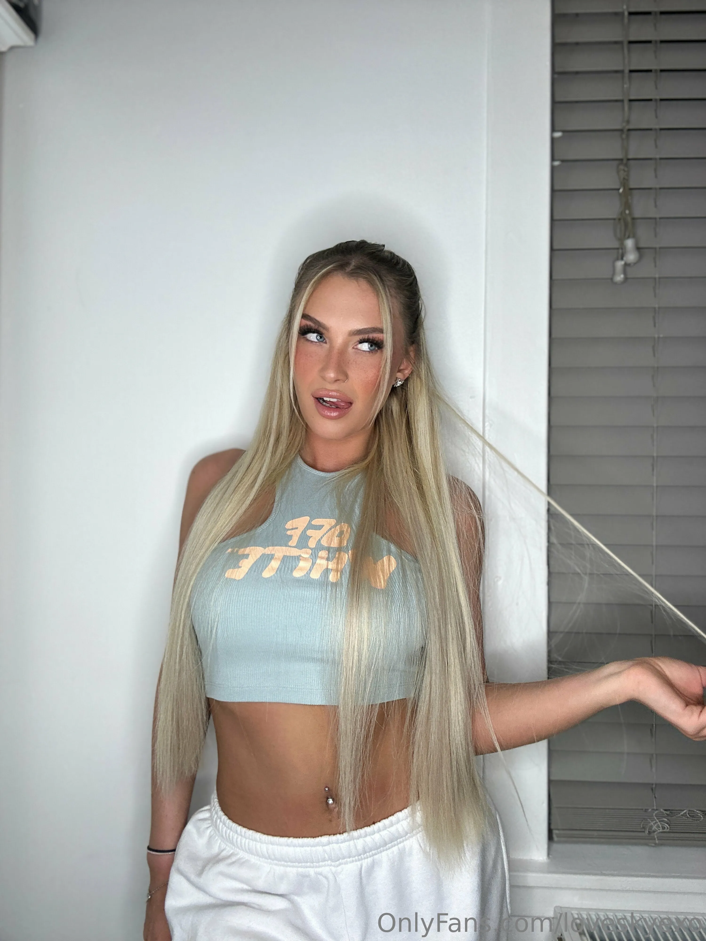 skye 😈 nude Photo /  Porn - Photo #2