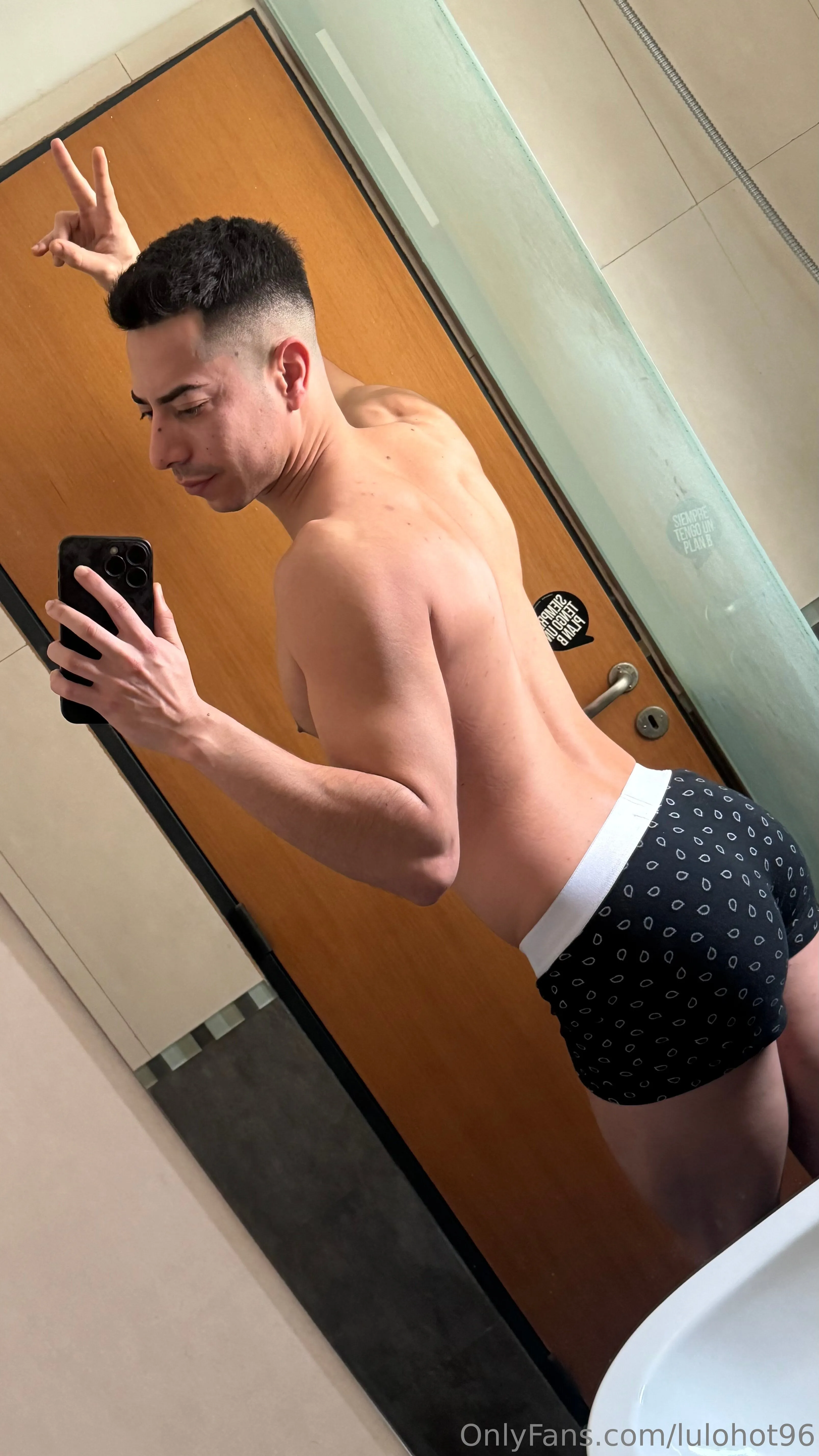 😈🔥LULO HOT🔥😈 wrestler