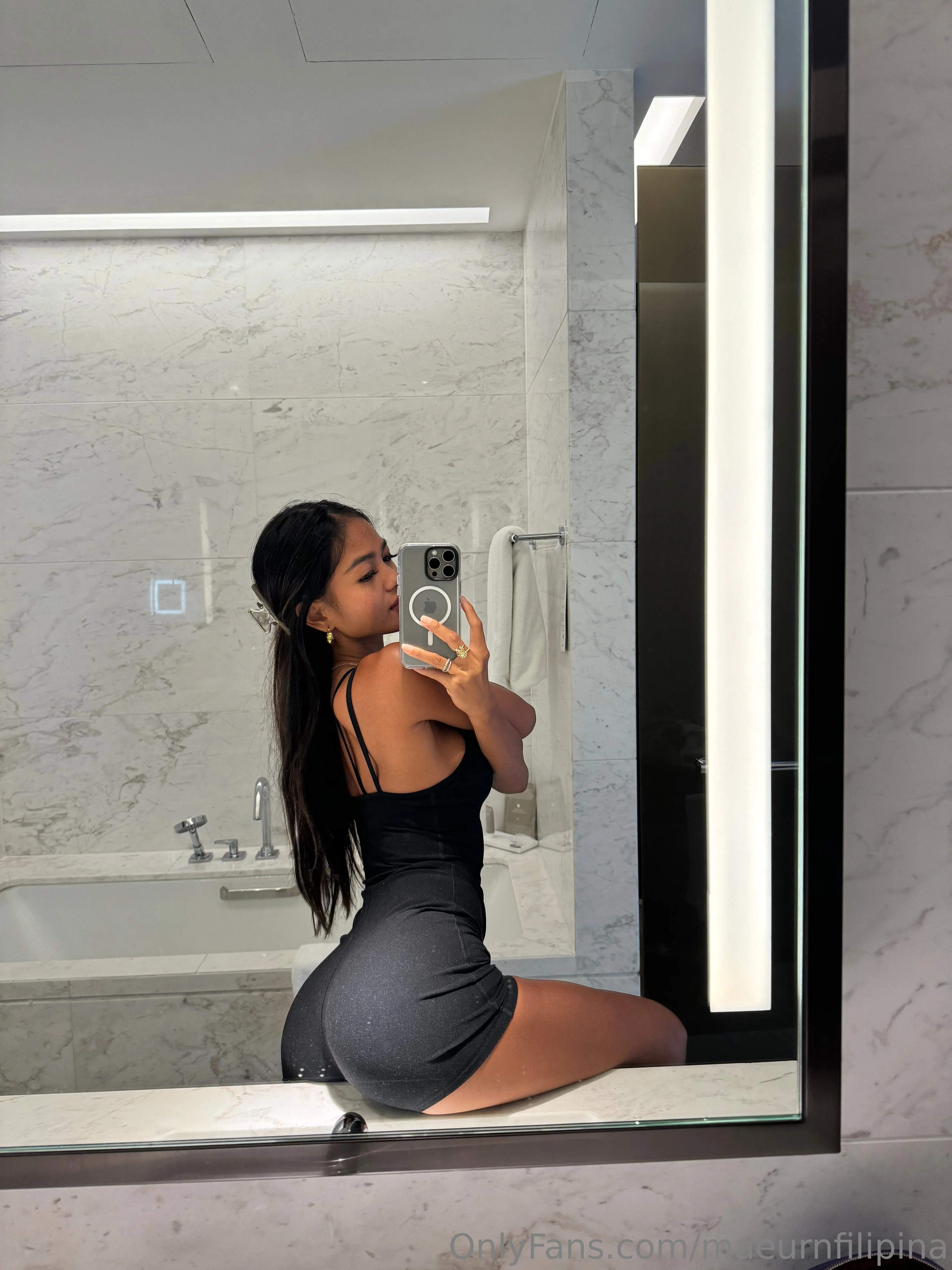 Maeurn Smiles @maeurnfilipina nude pictures of angie