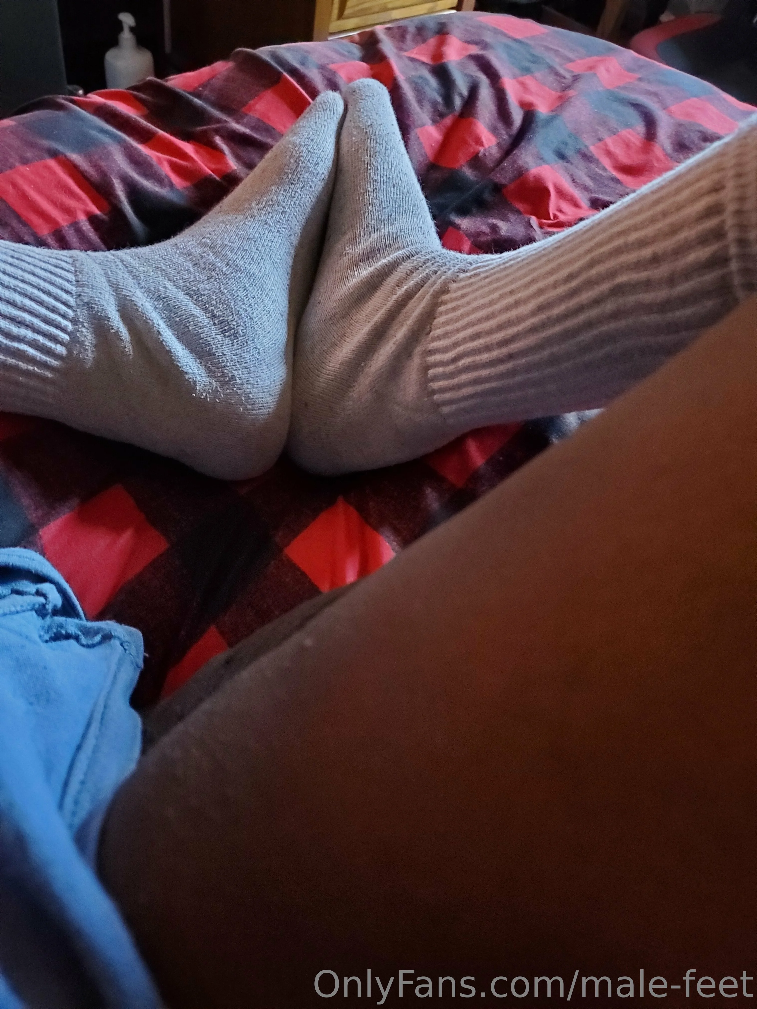 Only Guy Feet @male-feet feet