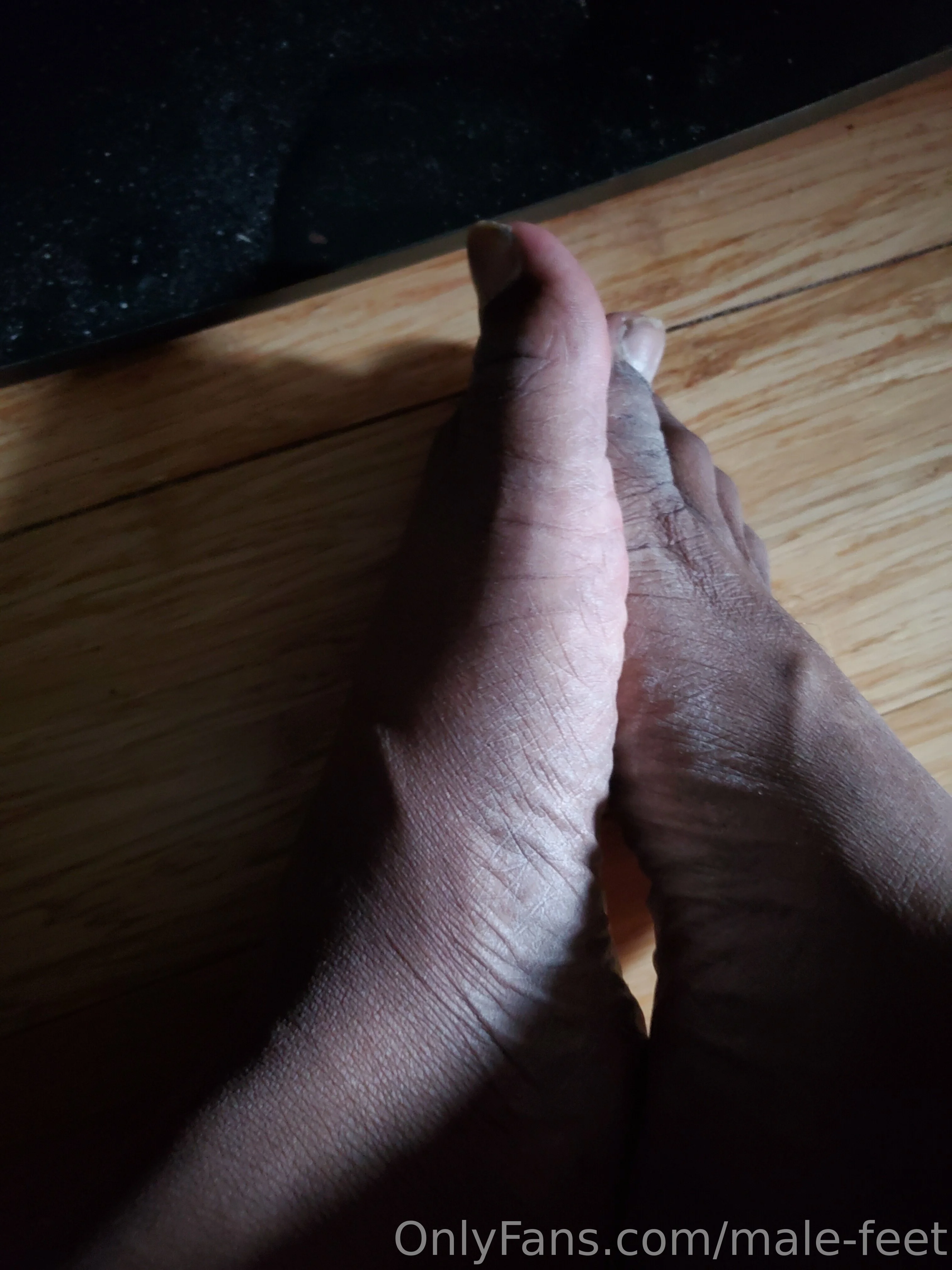 Only Guy Feet nude leak