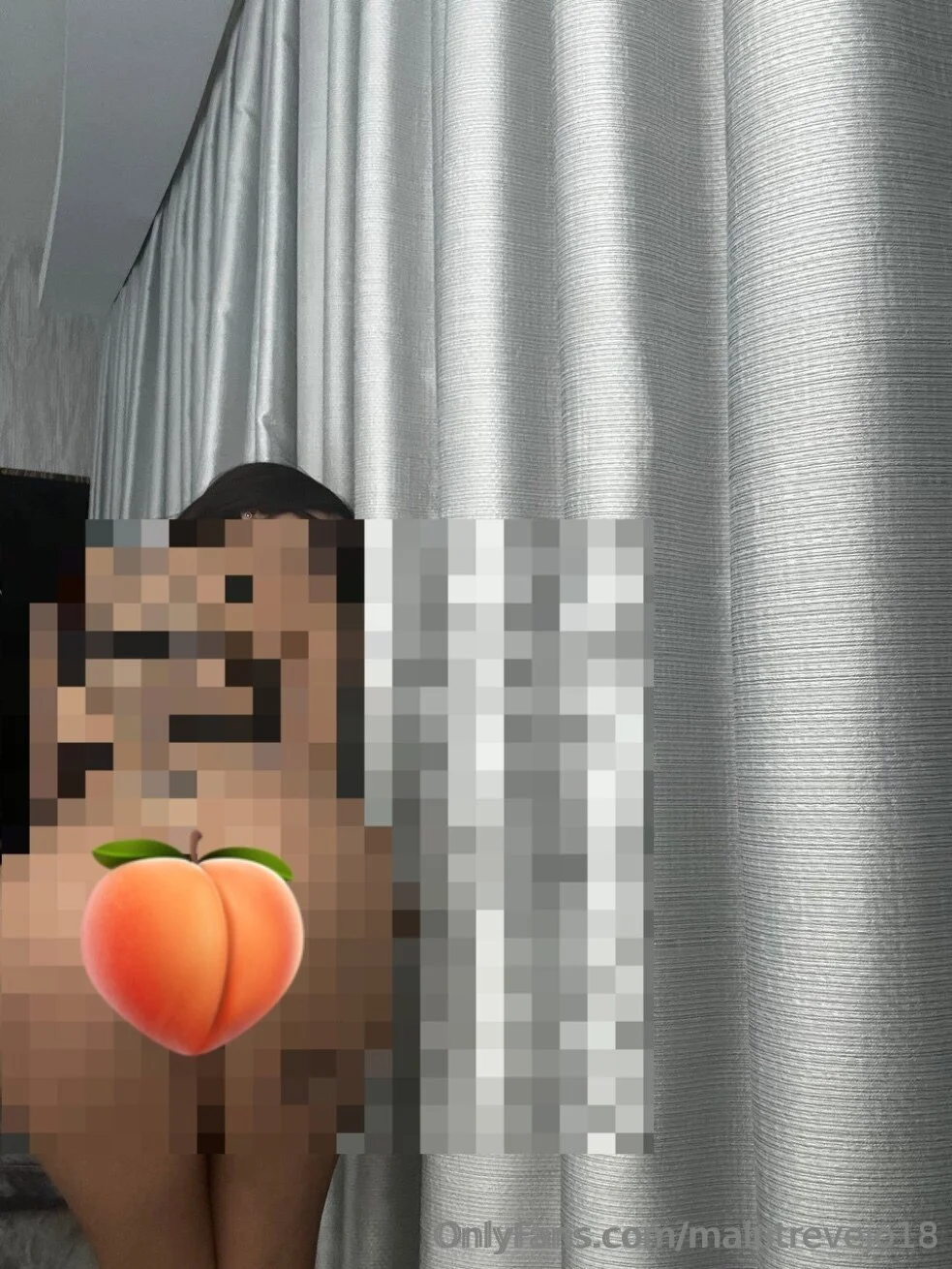 Malu Trevejo @malutrevejo18 looks like she has down syndrome