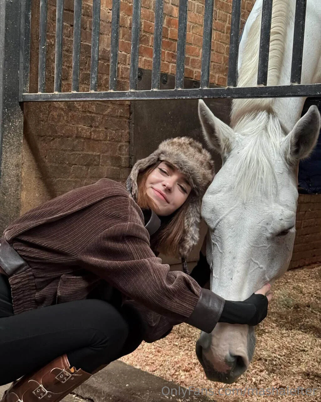 Mariya Lefter @mashalefter who was in handmaid's tale