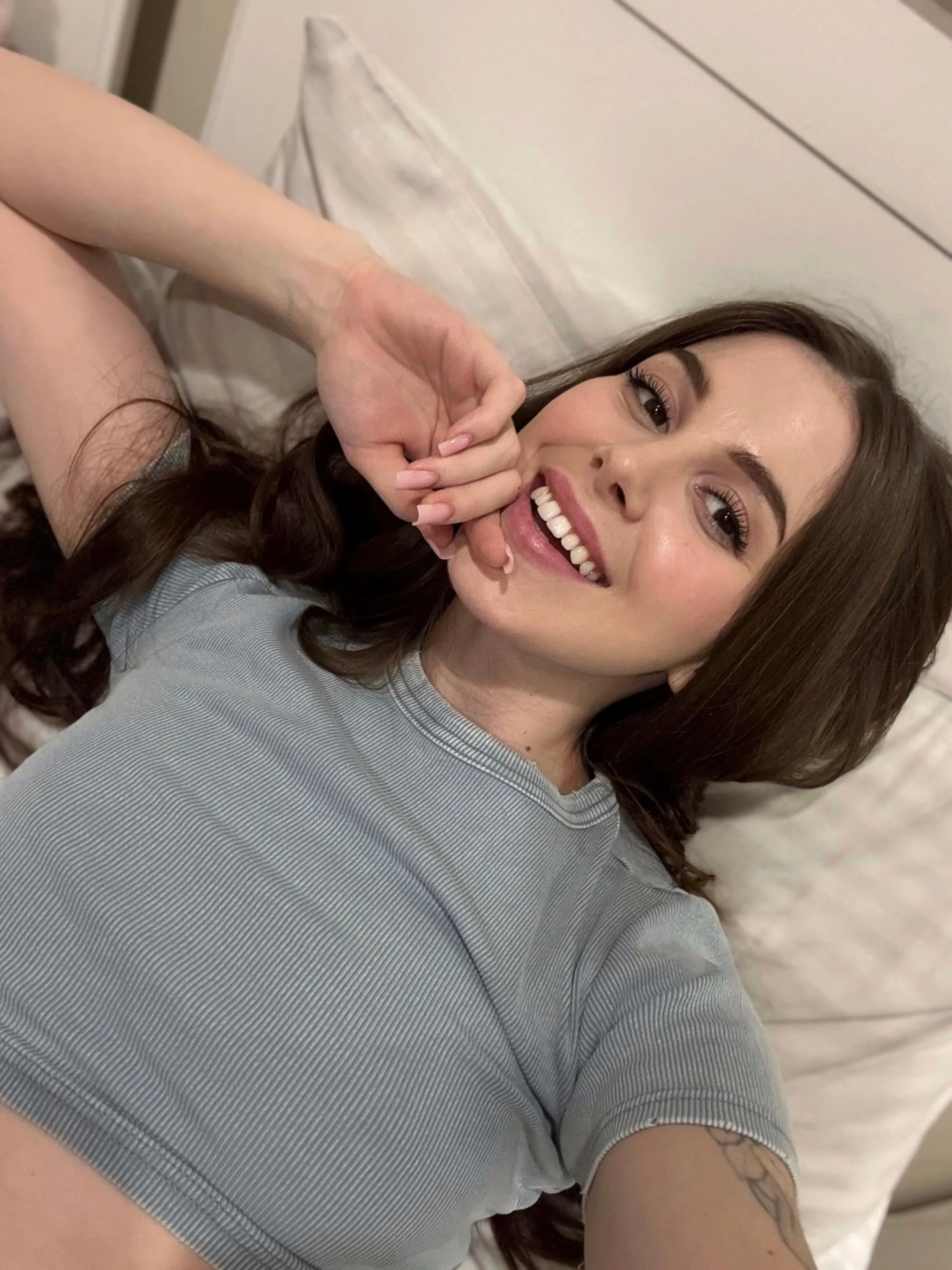 Mia🍓 @miaboone pretty