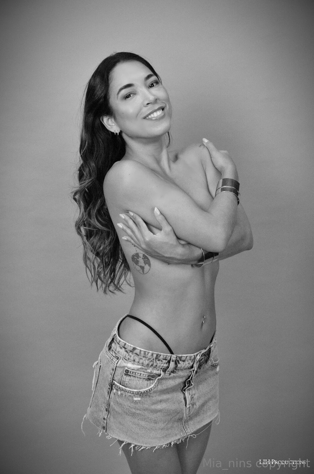 Mia Nins @mianins7 dildo