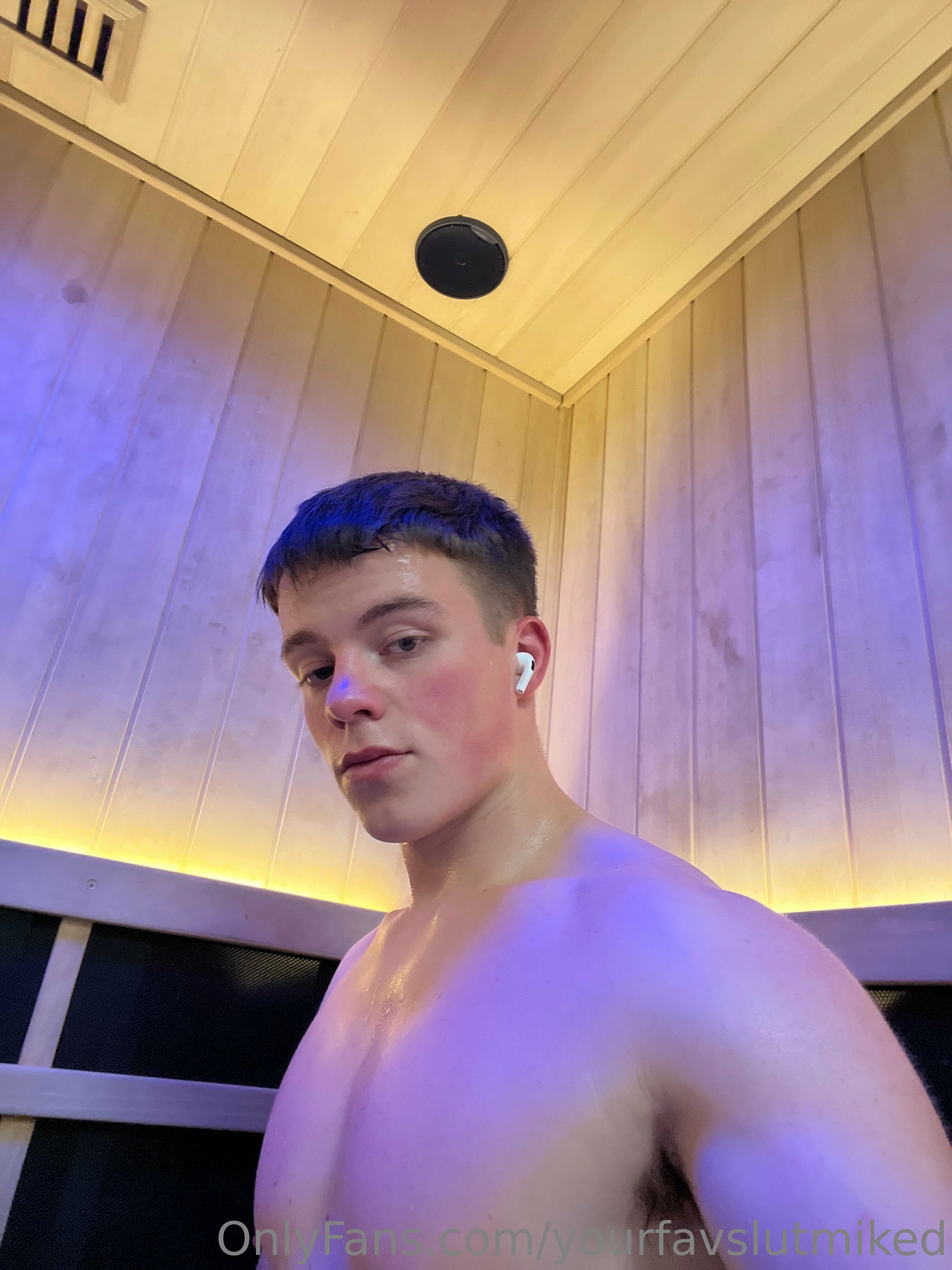 Michael nude Photo /  Porn - Photo #29