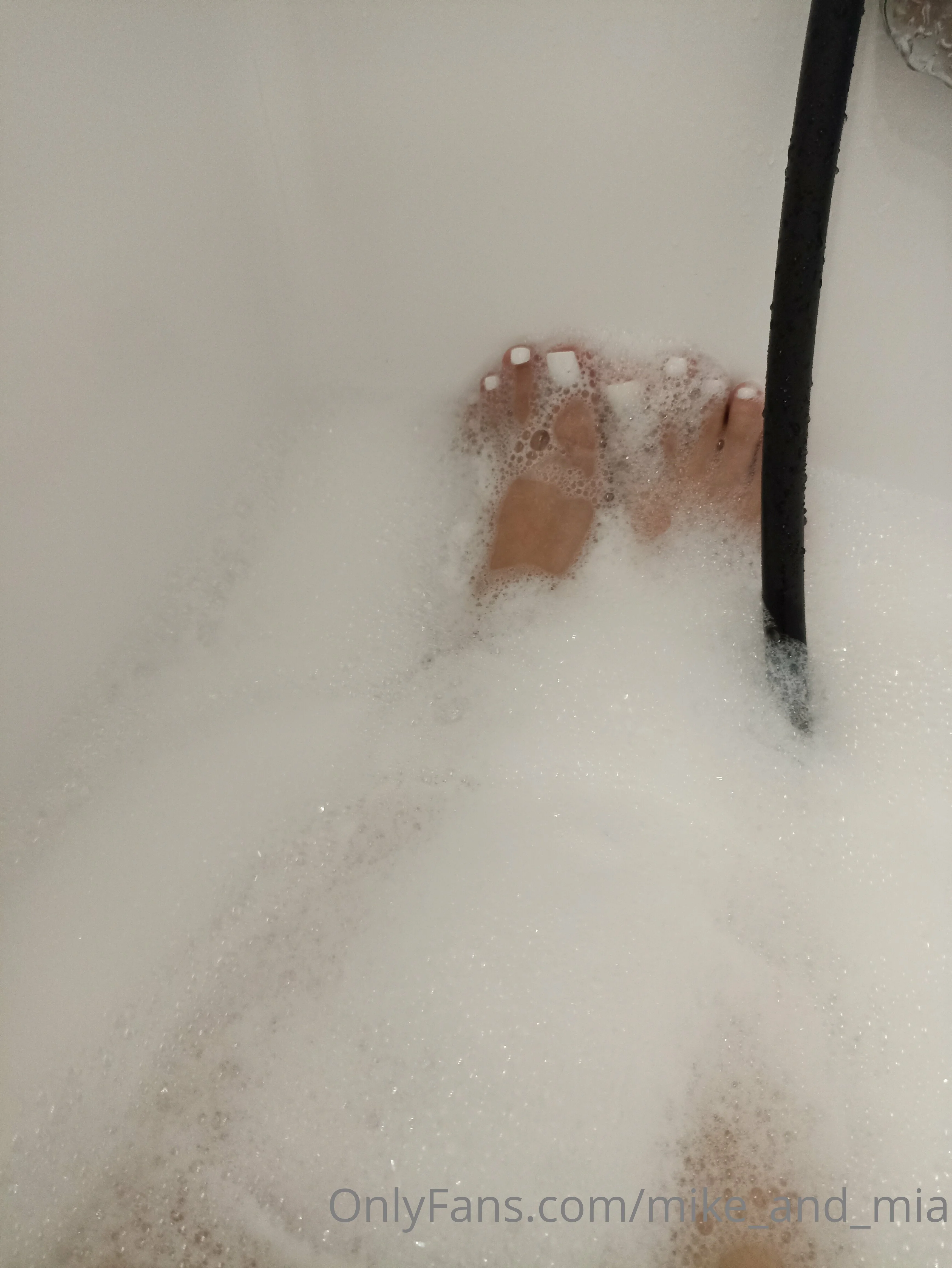 Mia @mike_and_mia leaked pics