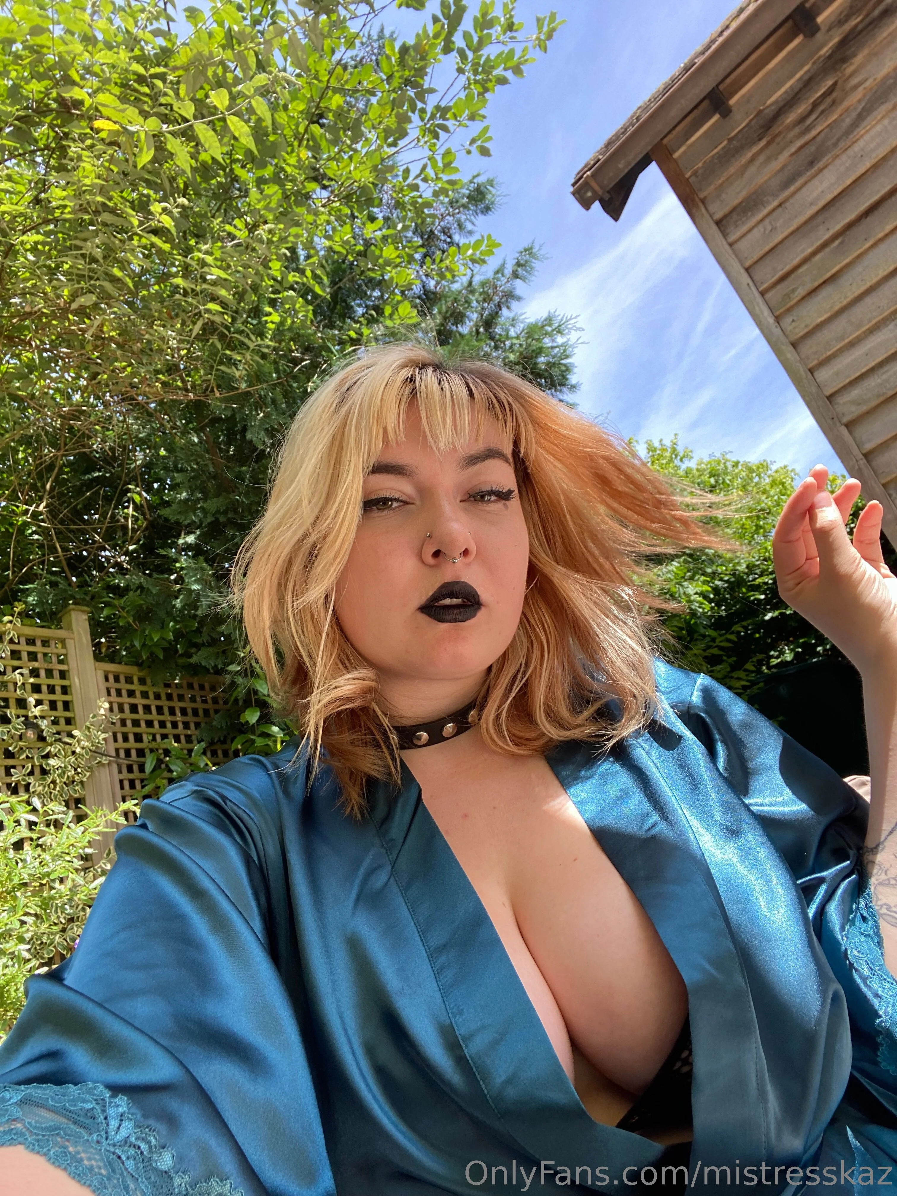 Mistress Kaz @mistresskaz fucks