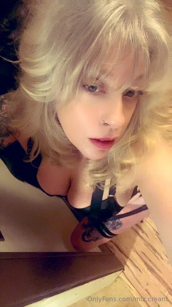 Cassie Moore @miz.creant leaked porn