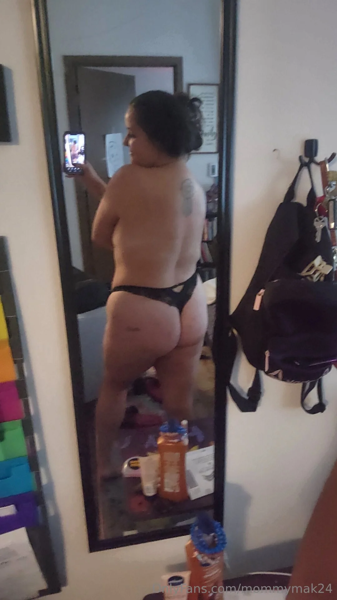 Mommy Mak @mommymak24 meme hot ones