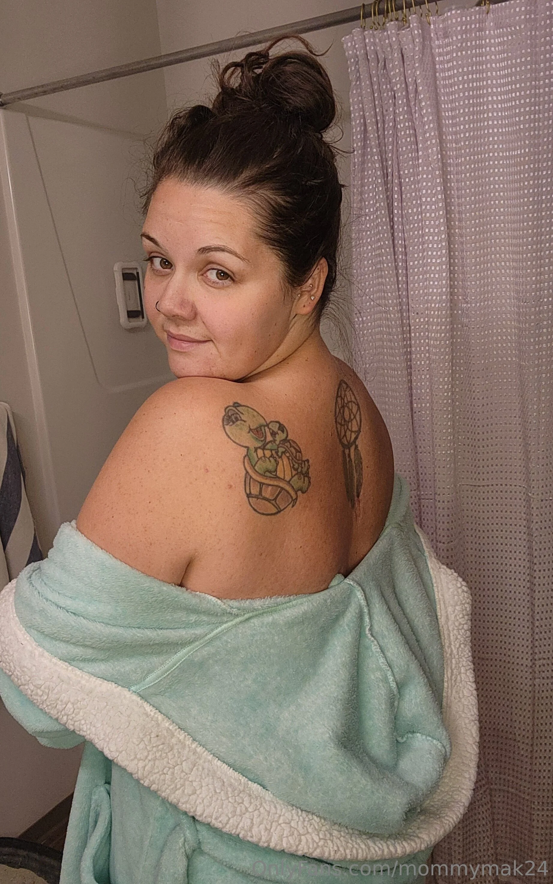 Mommy Mak @mommymak24 and amanda seyfried movie