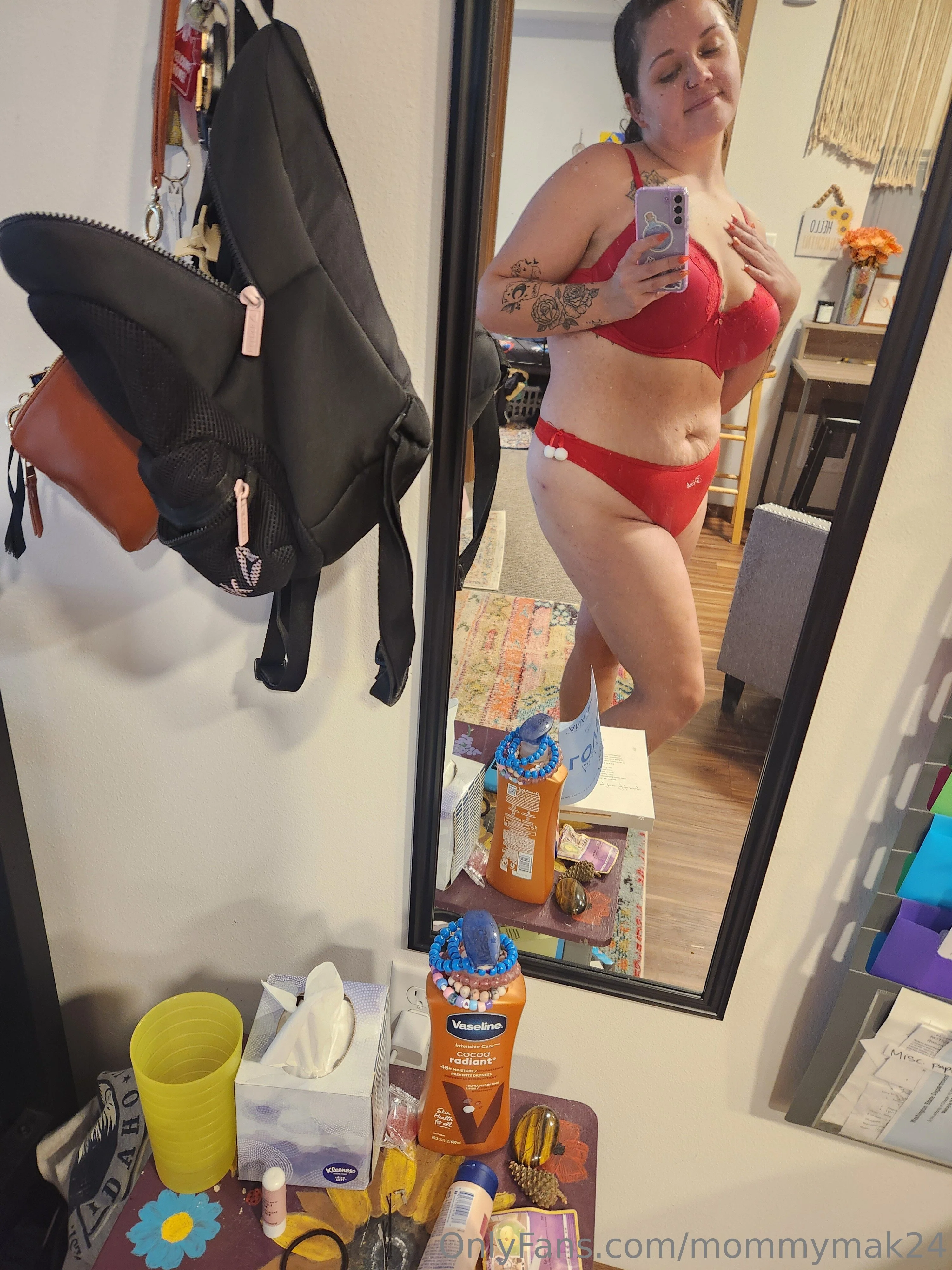 Mommy Mak @mommymak24 kick