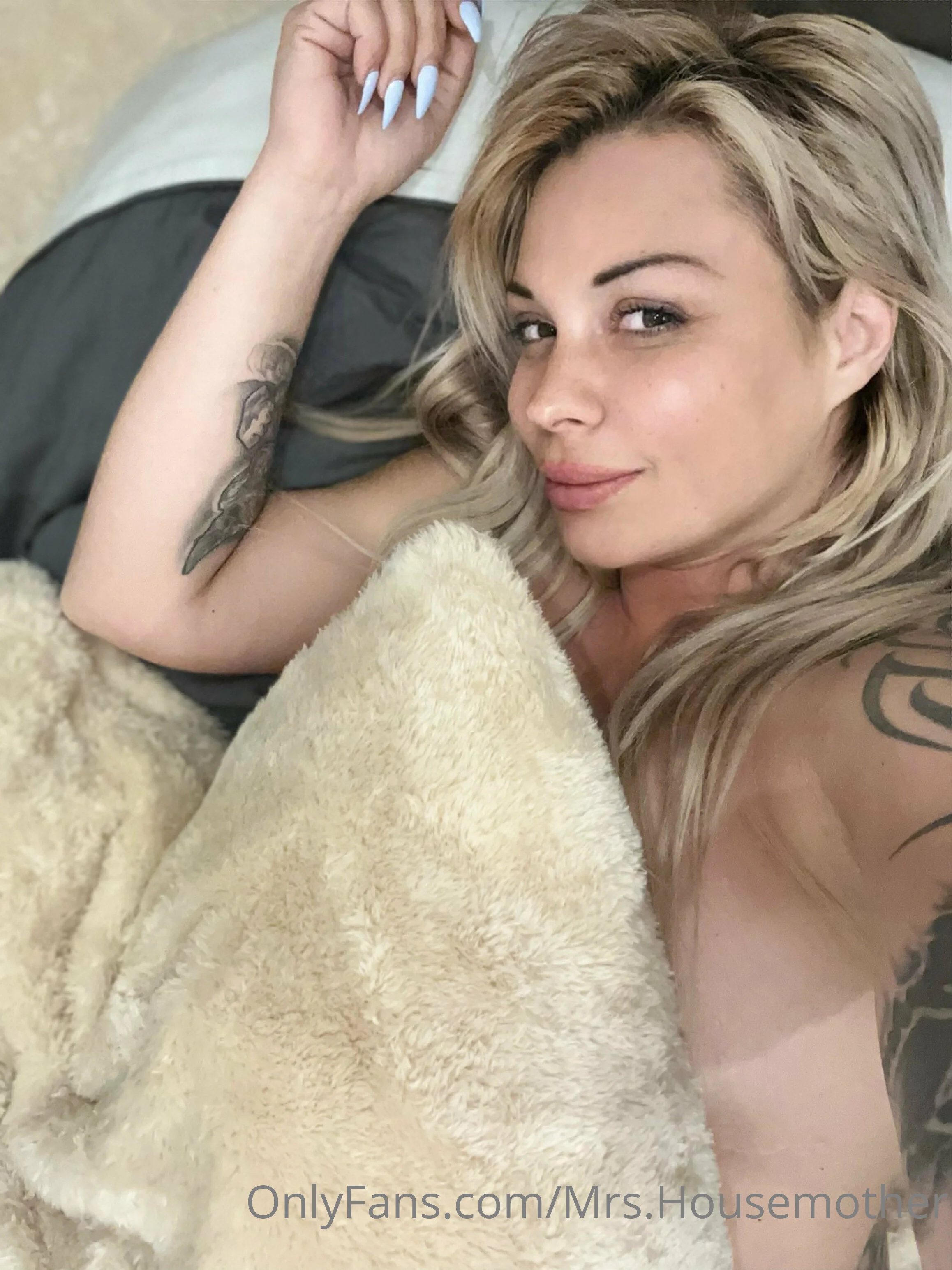 Mrs.Housemother @mrs.housemother sexyforums