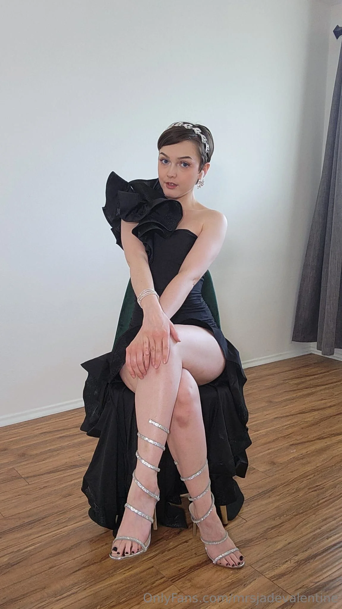 Jade Valentine (YOUR NEXT DOOR #1 P0RN🌟) white lotus season 1 age