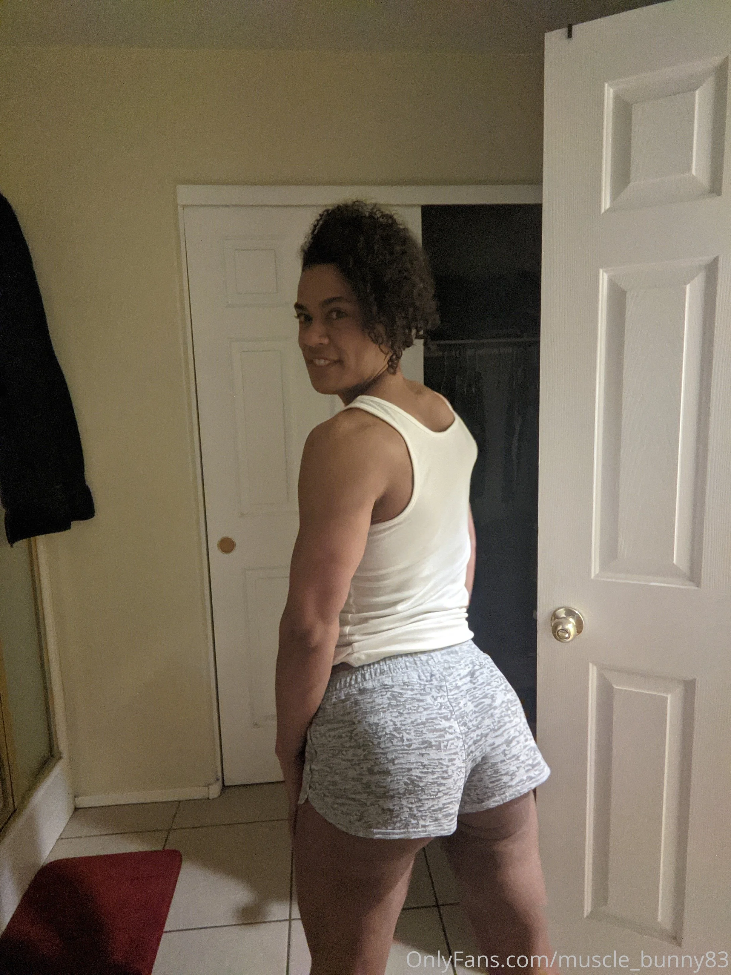 Muscle Bunny @muscle_bunny83 bun