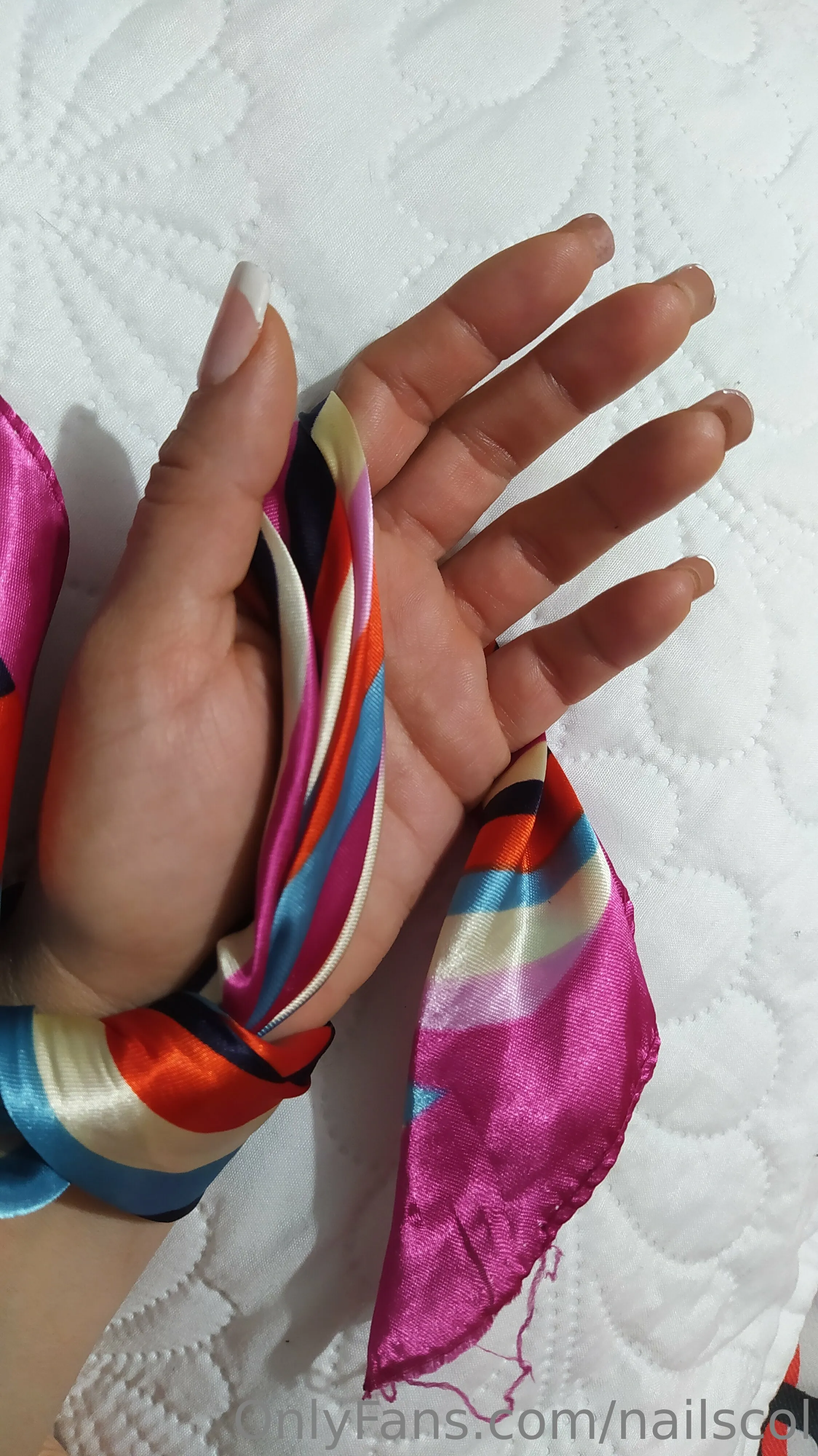 Nails Colombia @nailscol bicket nude