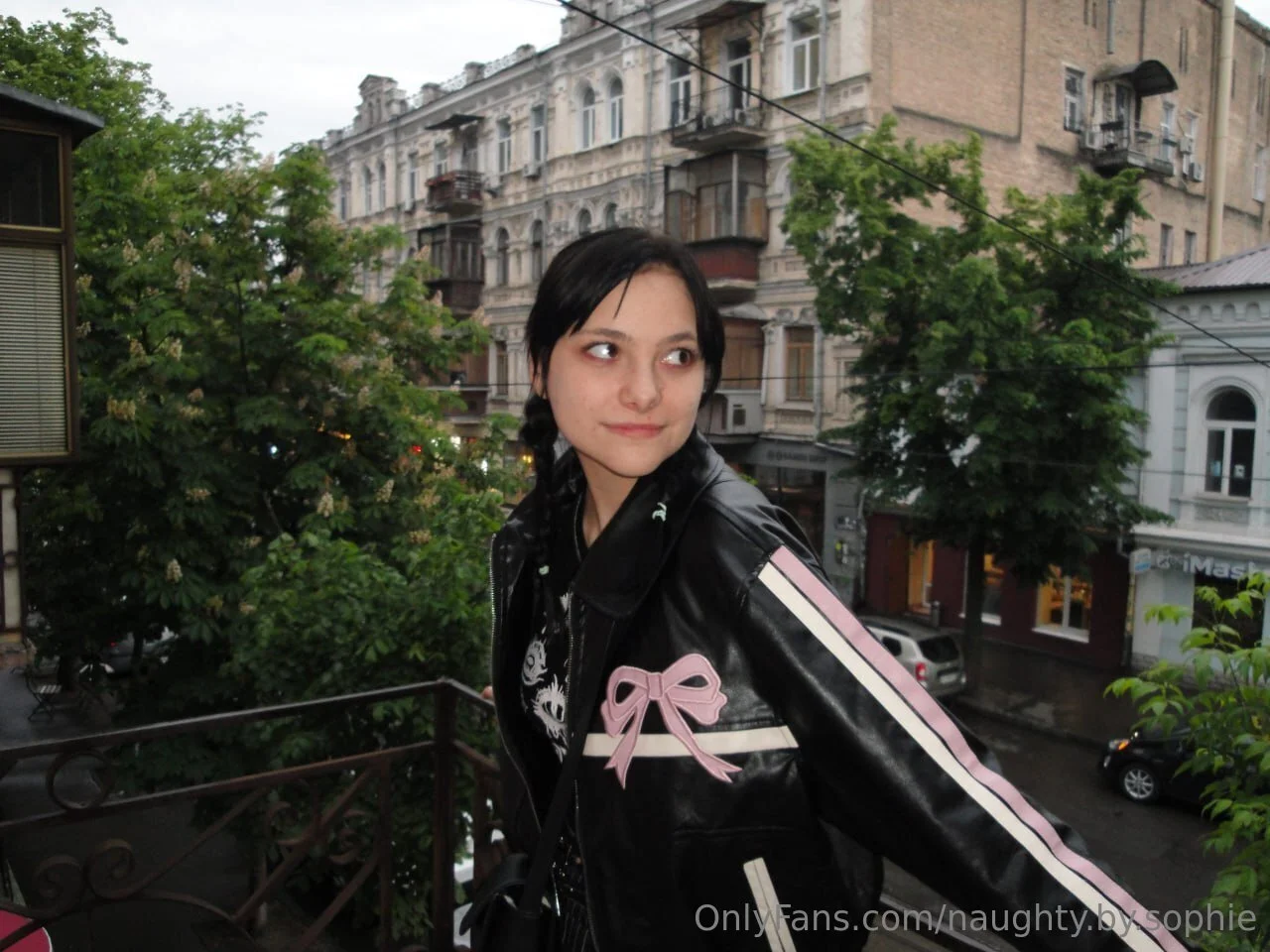 Sophie @naughty.by.sophie videos