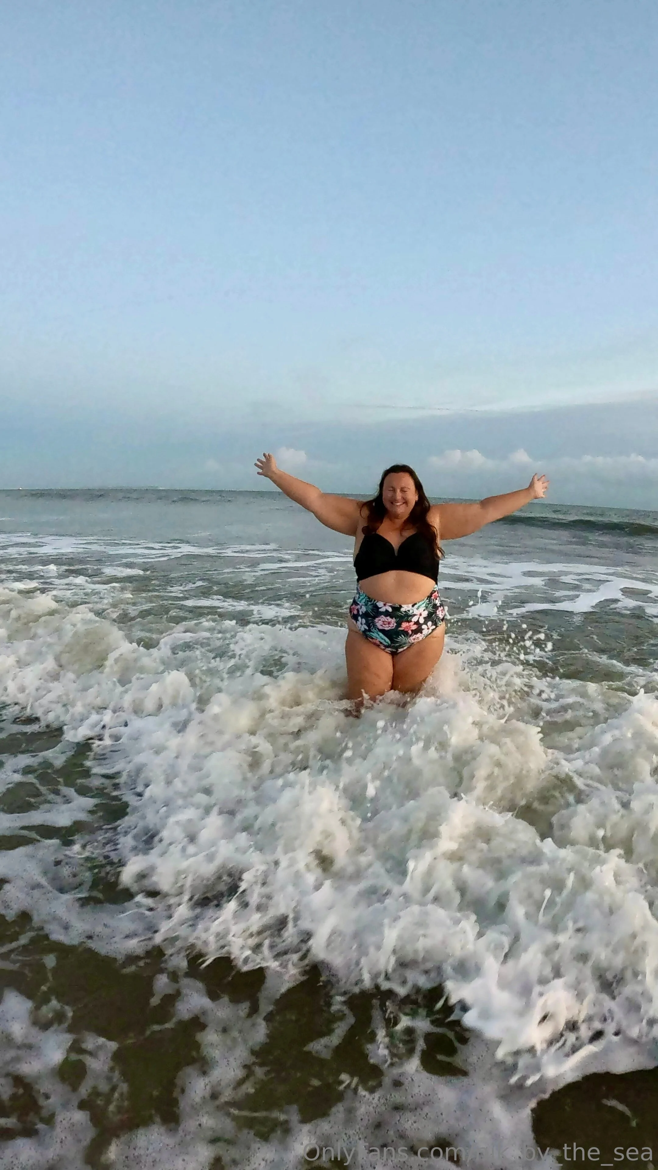 Nikki @nik_by_the_sea creampie