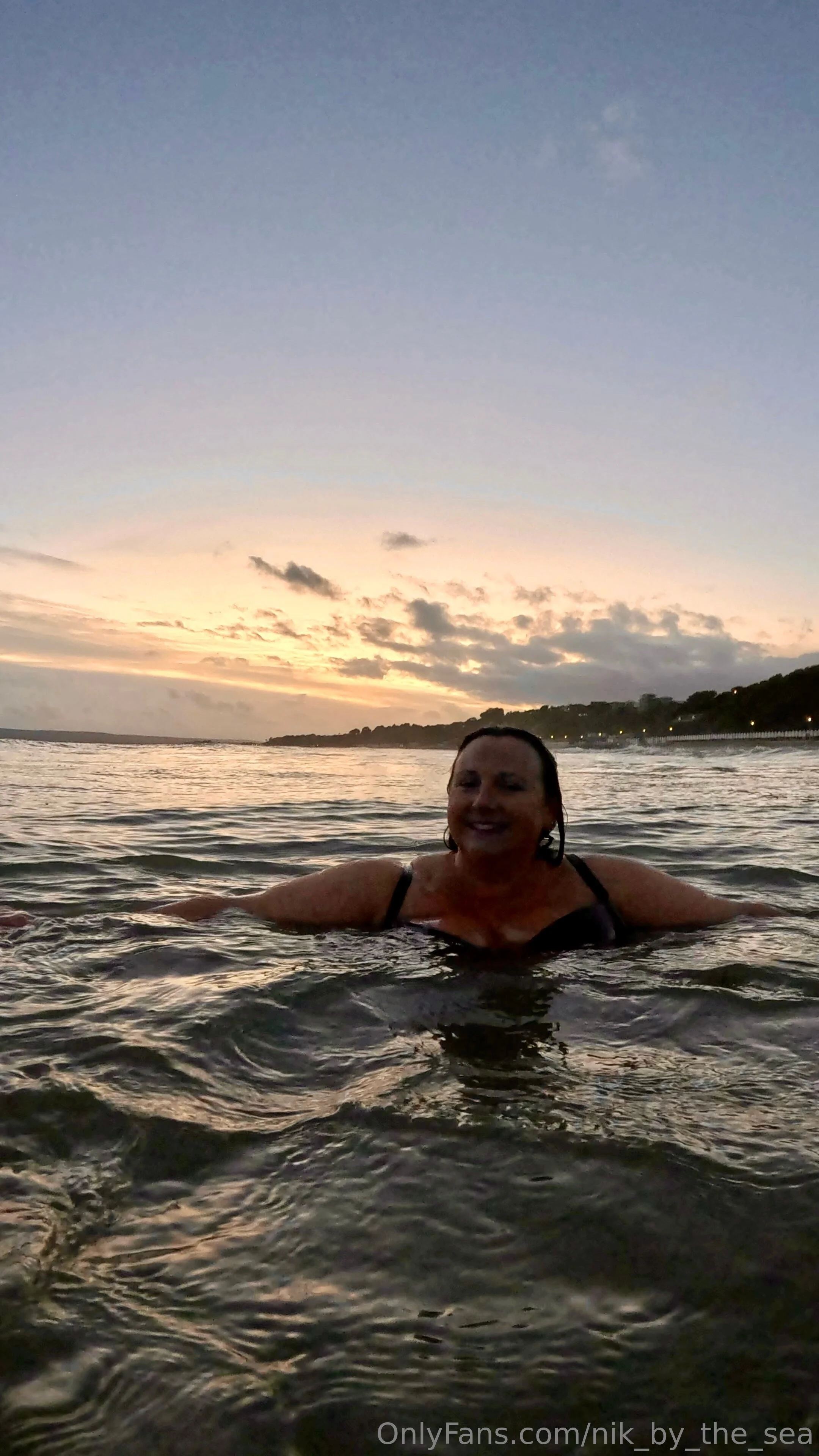 Nikki @nik_by_the_sea bicket nude