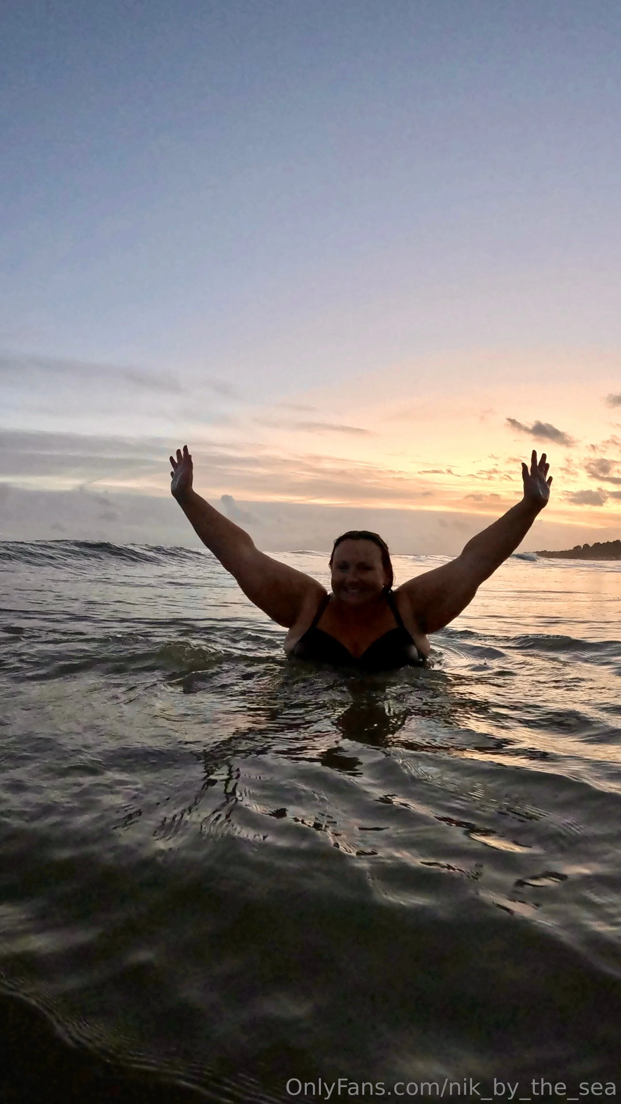 Nikki @nik_by_the_sea sexyforums