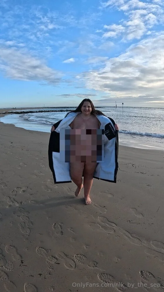 Nikki nude Photo /  Porn - Photo #3