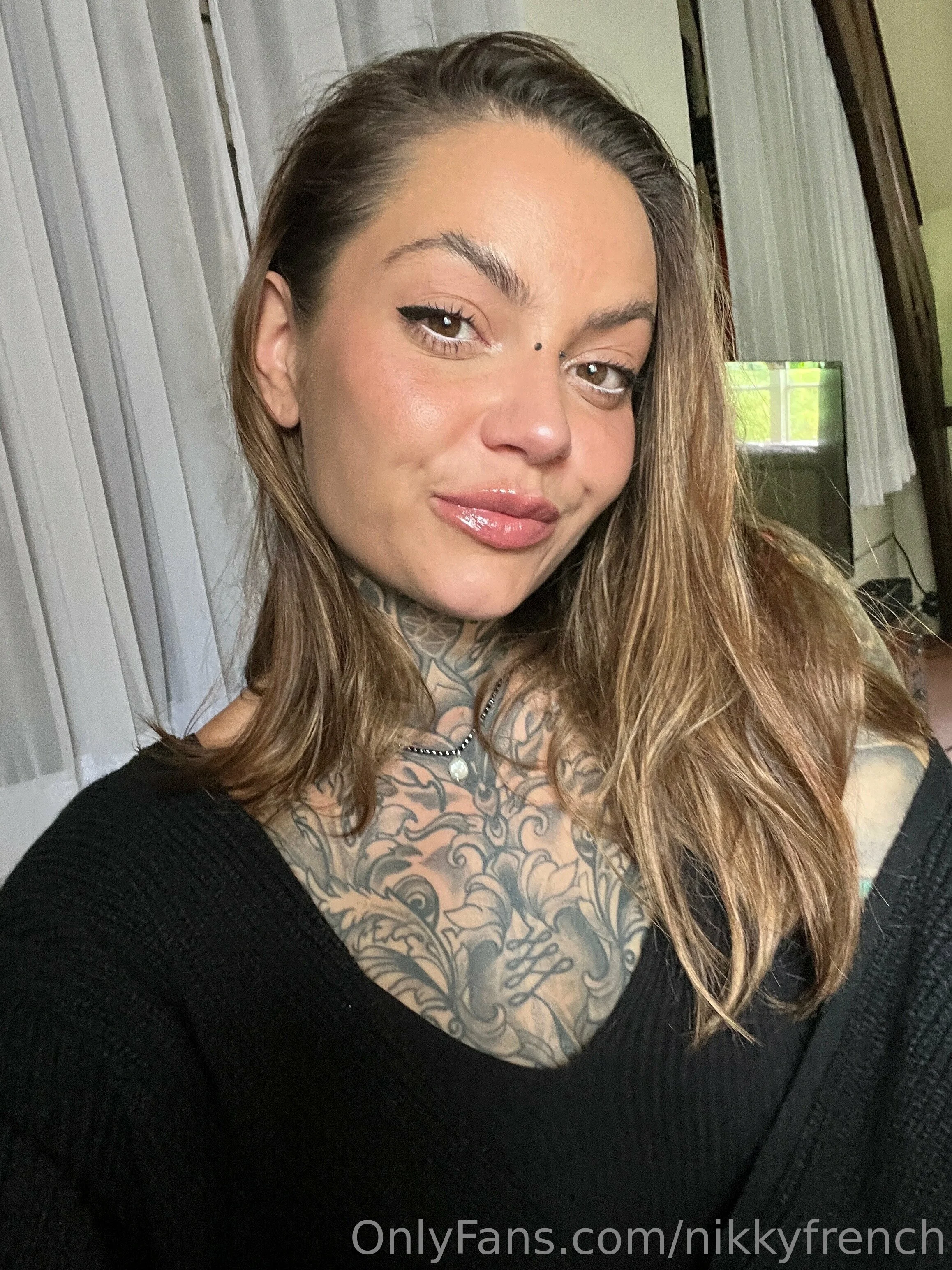 Mistress Nikky French | Mommy Femdom x