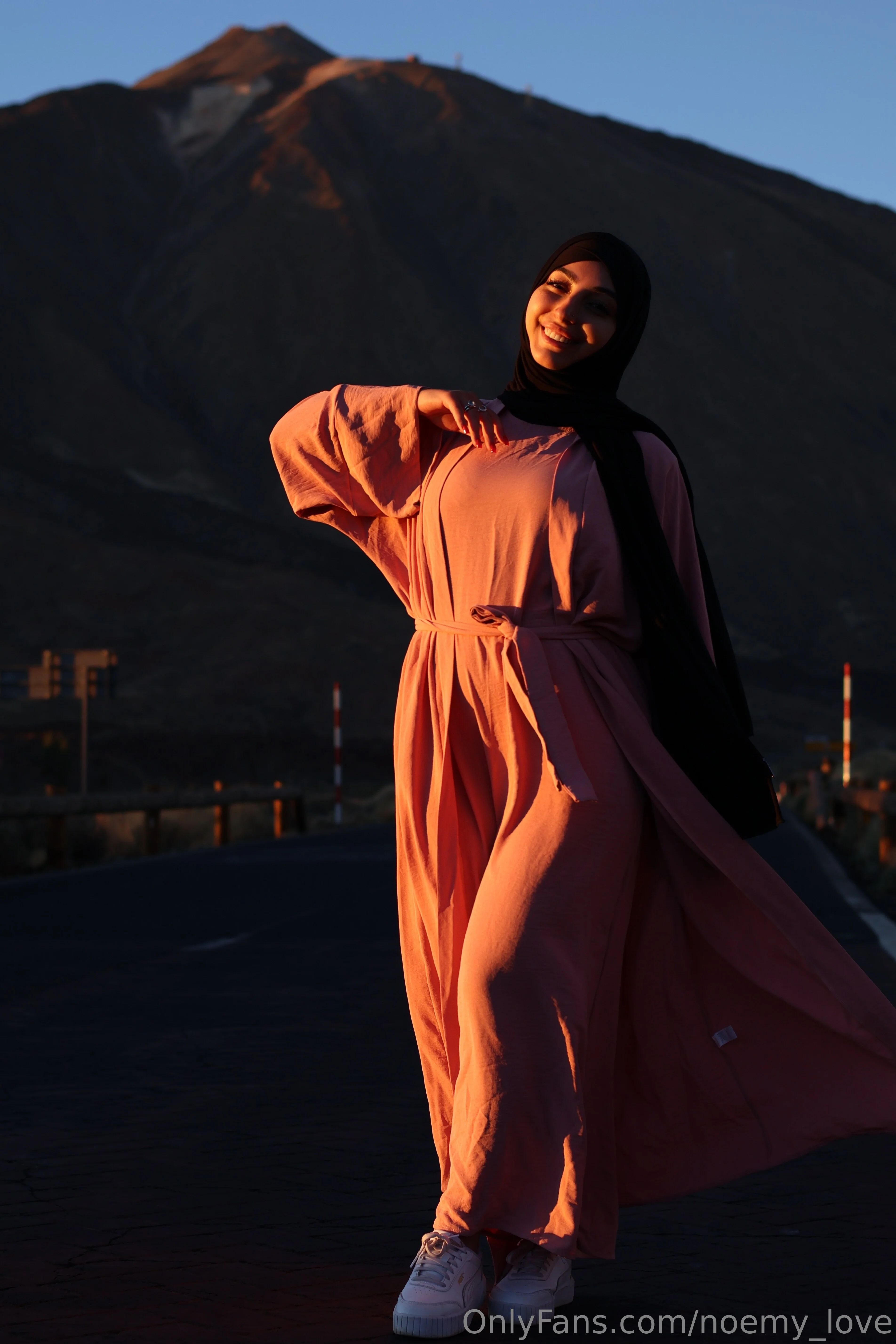 🌙 Noemy🌙 @noemy_love does ice skate