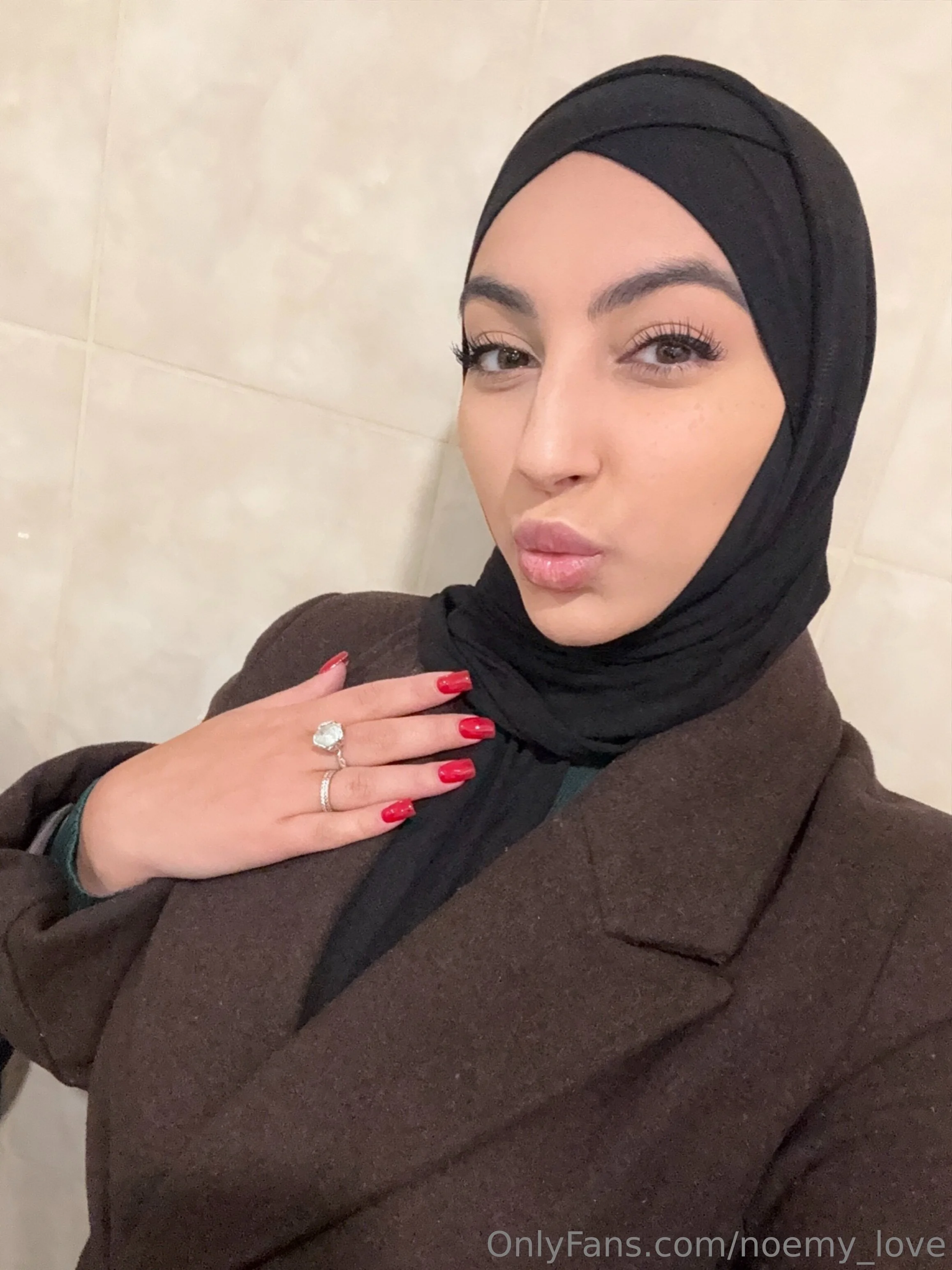 🌙 Noemy🌙 @noemy_love ana de armas threesome scene