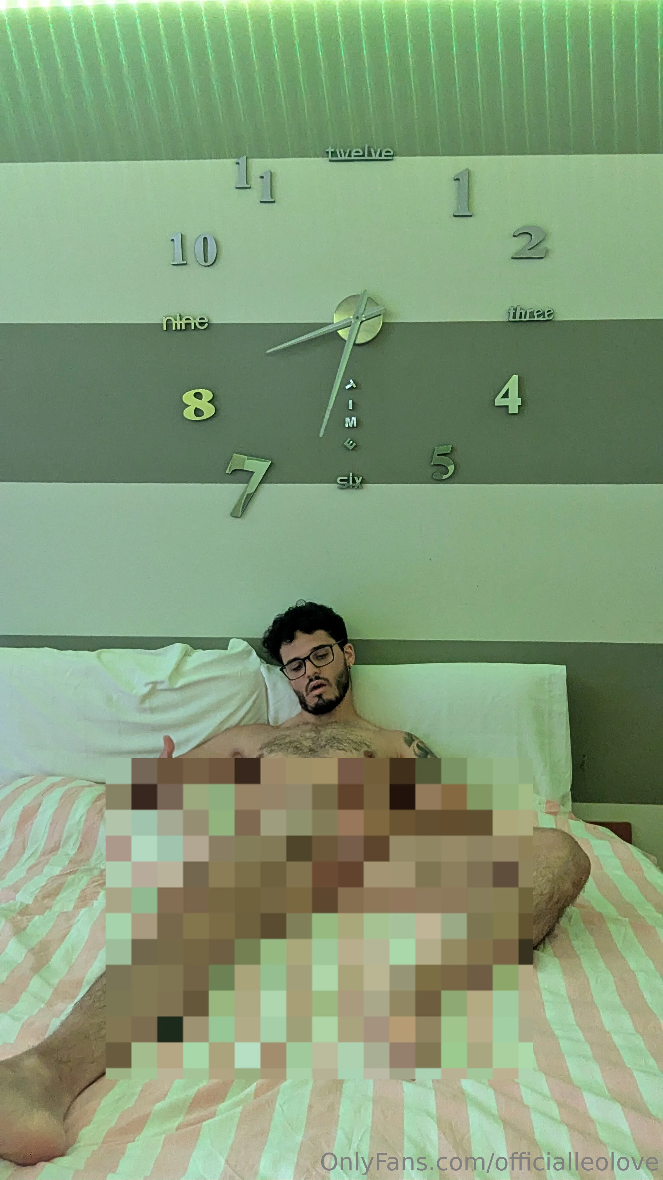 Official Leo Love nude Photo /  Porn - Photo #10