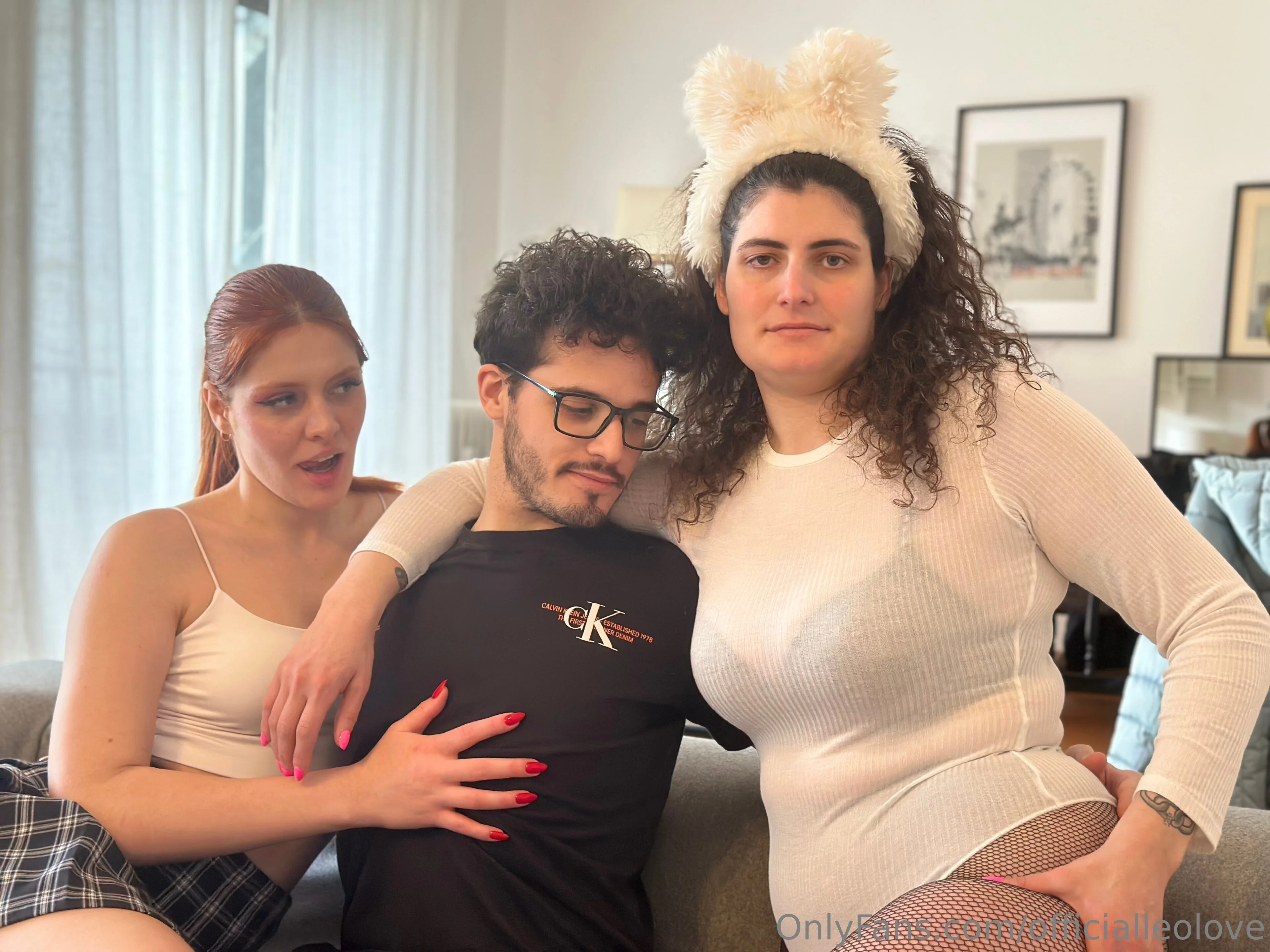 Official Leo Love nude Photo /  Porn - Photo #3