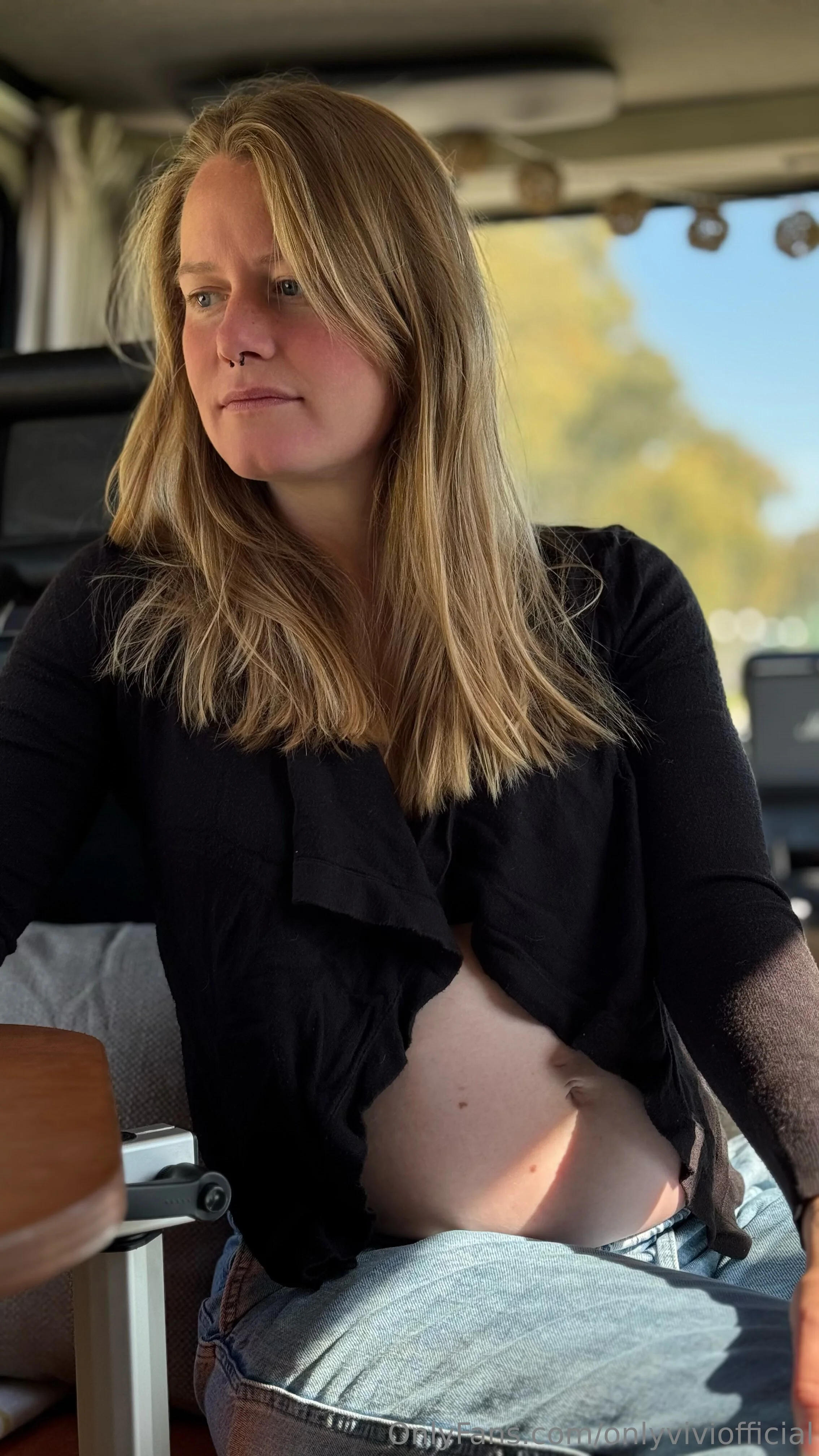 Vivienne 💕 @onlyviviofficial is it really bath water