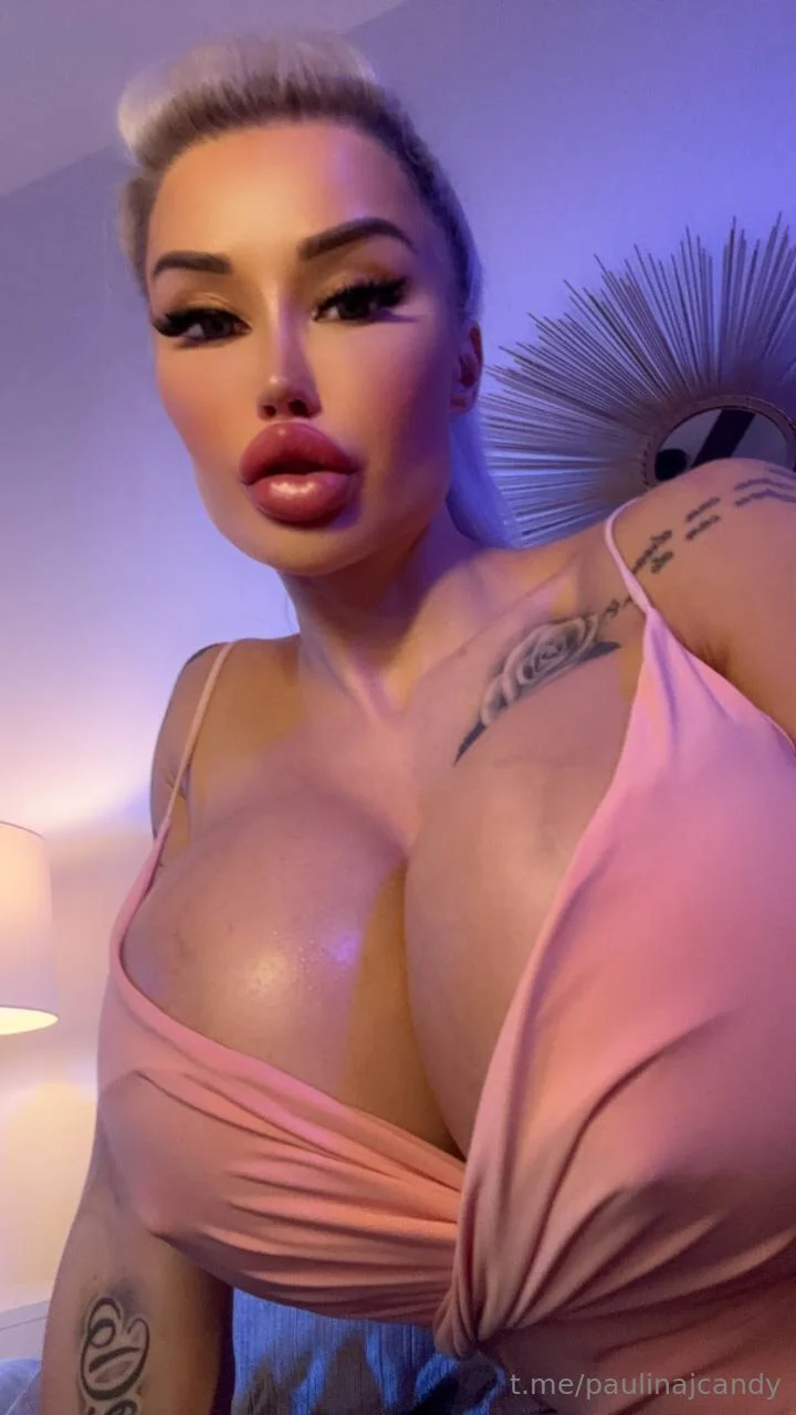 MISTRESS CANDY 🐷💸 @paulina_candy molly' family album