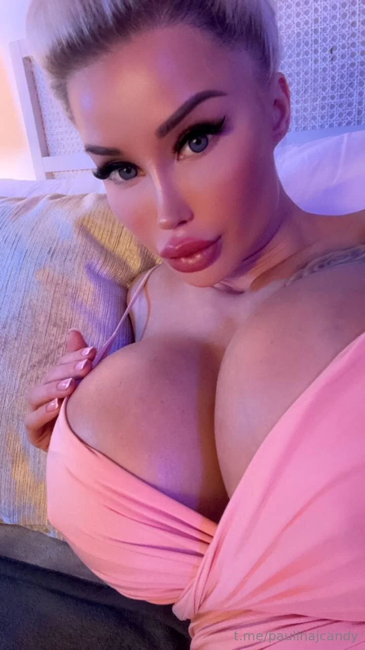 MISTRESS CANDY 🐷💸 @paulina_candy micro bikini