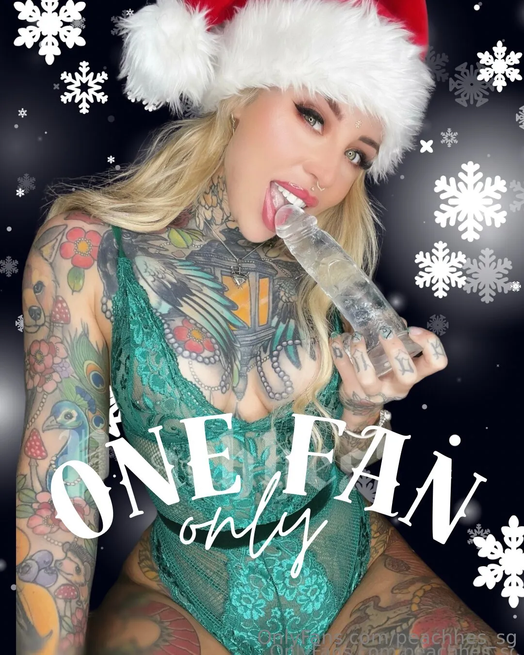 GODDESS PEACH 🍑 necklace