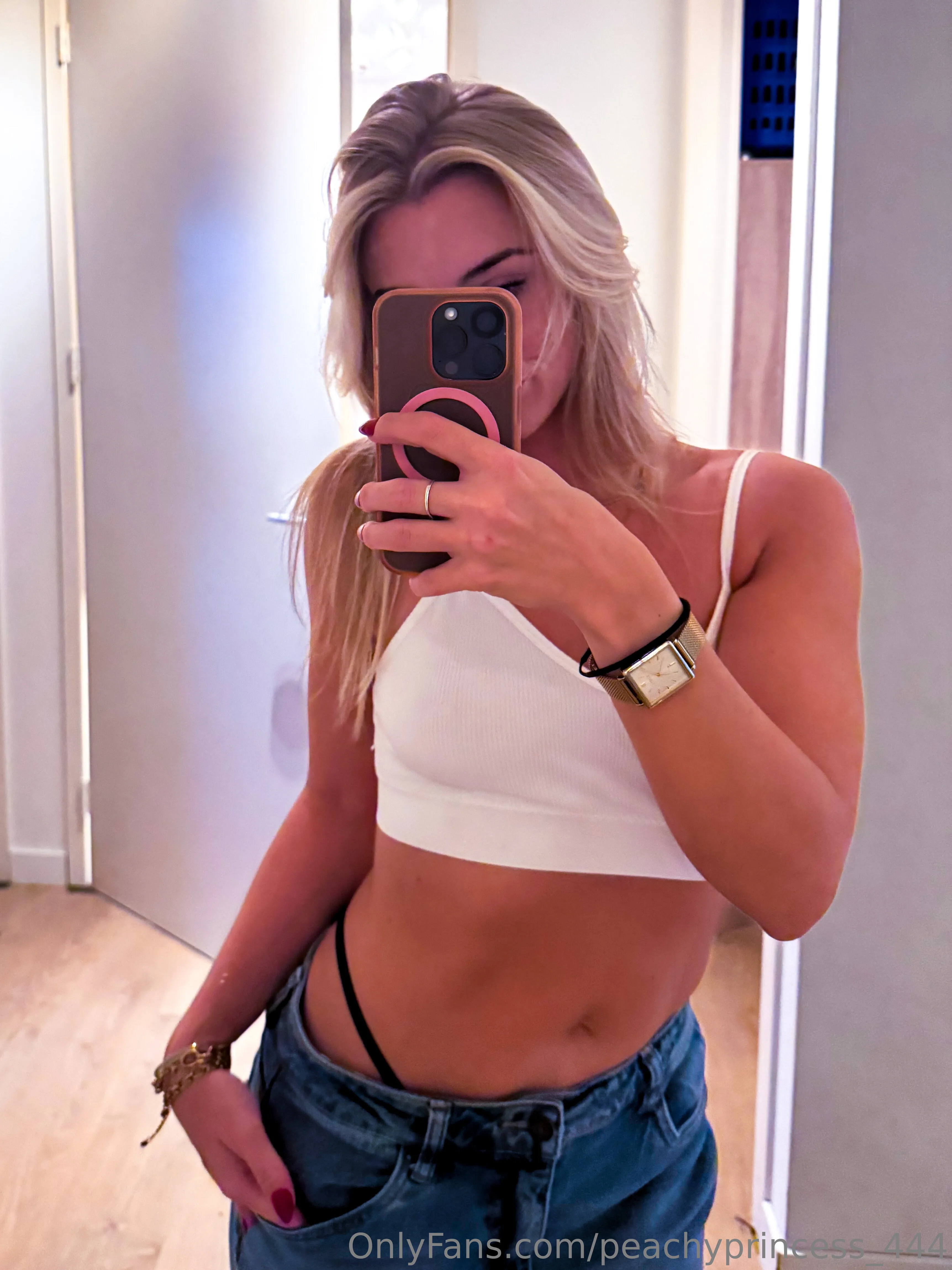 Nina 🍑 @peachyprincess_444 in dad thinks im mom