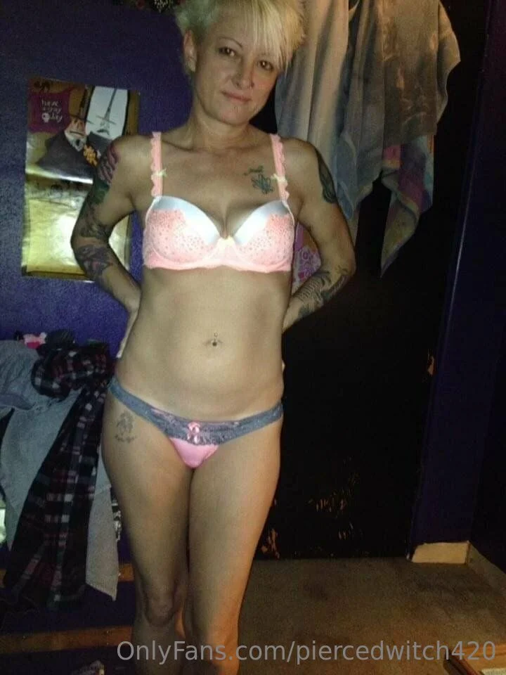 Pierced witch 420 @piercedwitch420 pegging