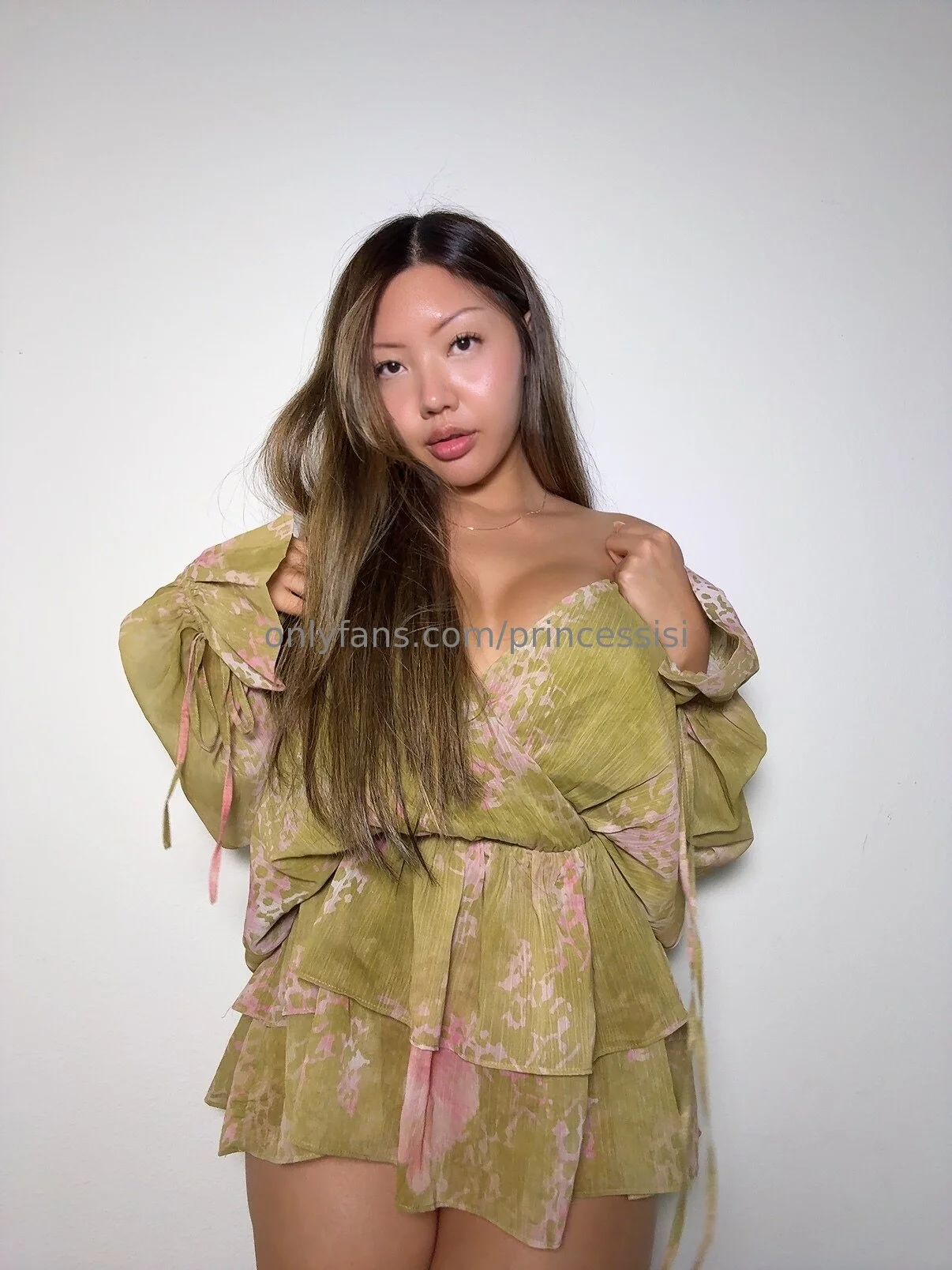 sisi got milkies 🍼💦 passport