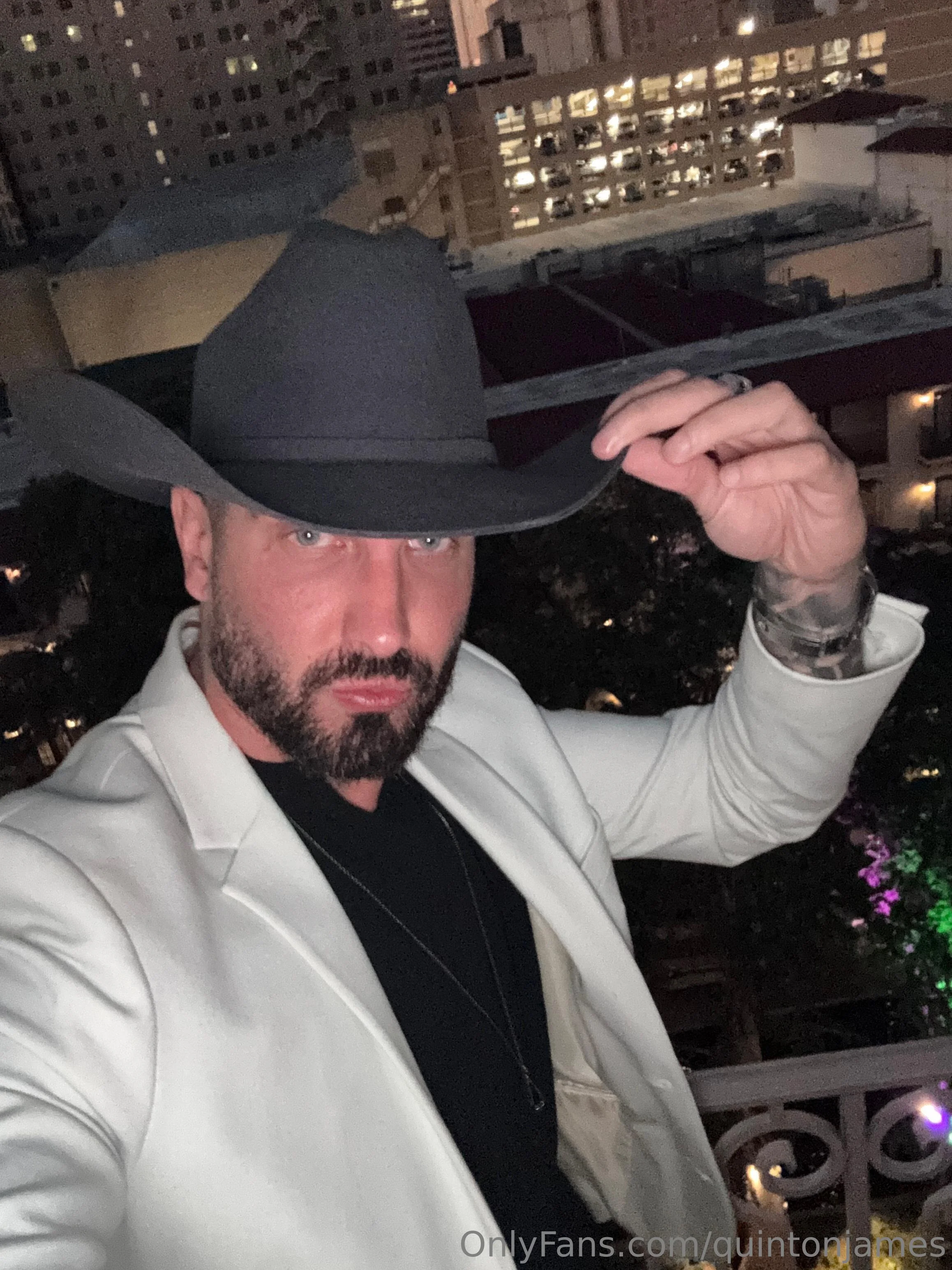 Quinton James XXX @quintonjames pov