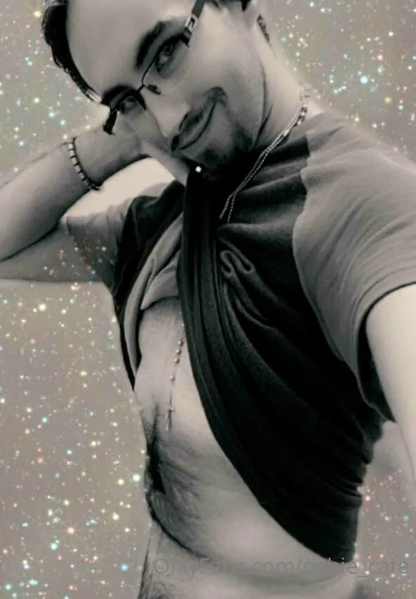 Richie @richie_cafe boob morph