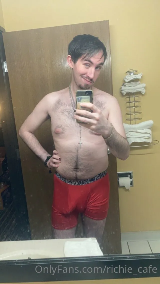 Richie @richie_cafe angie fyf