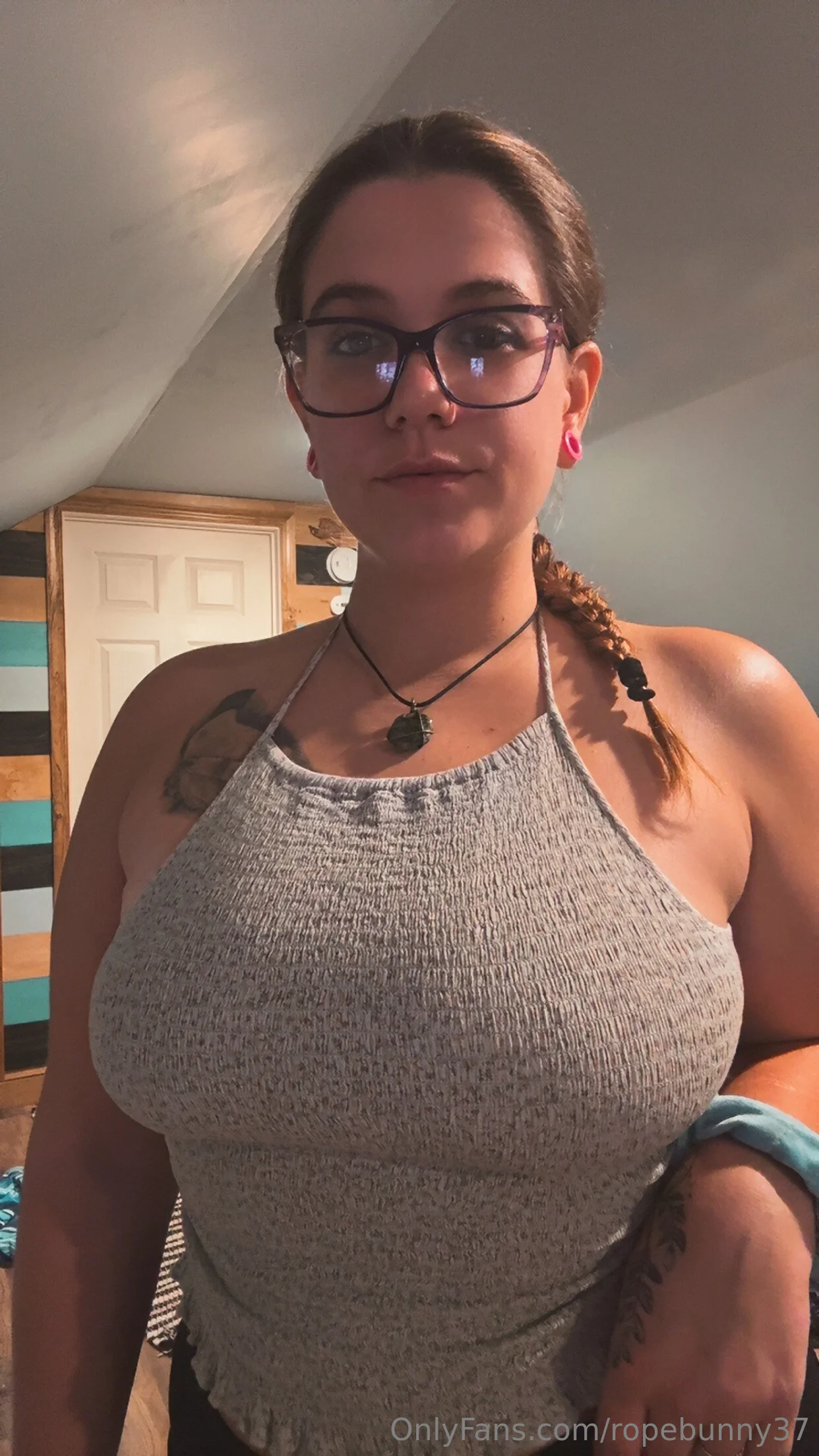 While I sit here pretty, why don’t you tie me up like you wanted to do to that high school teacher you had a crush on? 😈