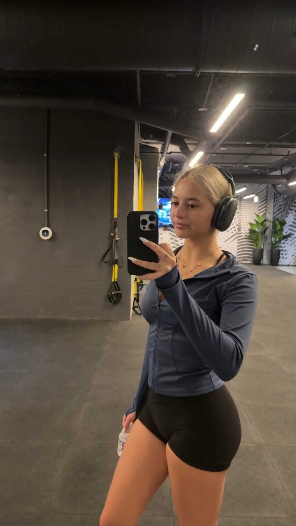 Rina @russianrinaa exclusive content - 56 fans loved this post